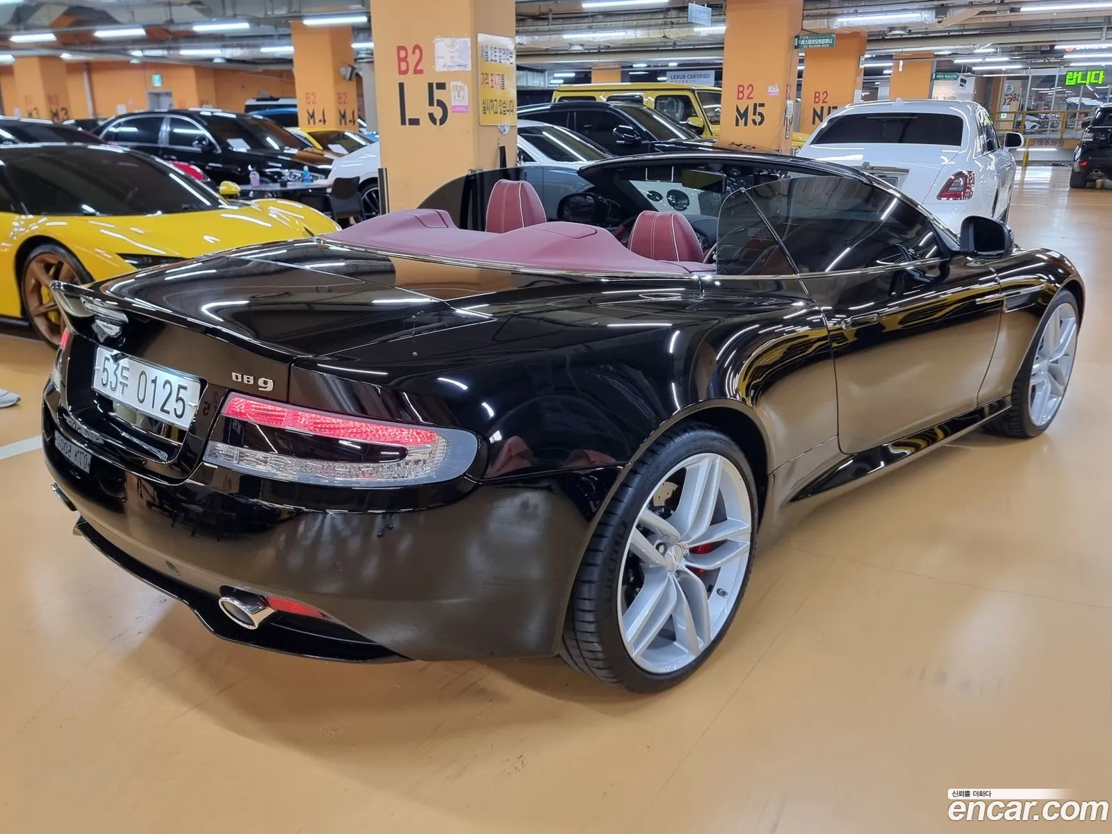 Aston Martin Db9 I 2 60 V12 Volante 2015 - фотография 3498582