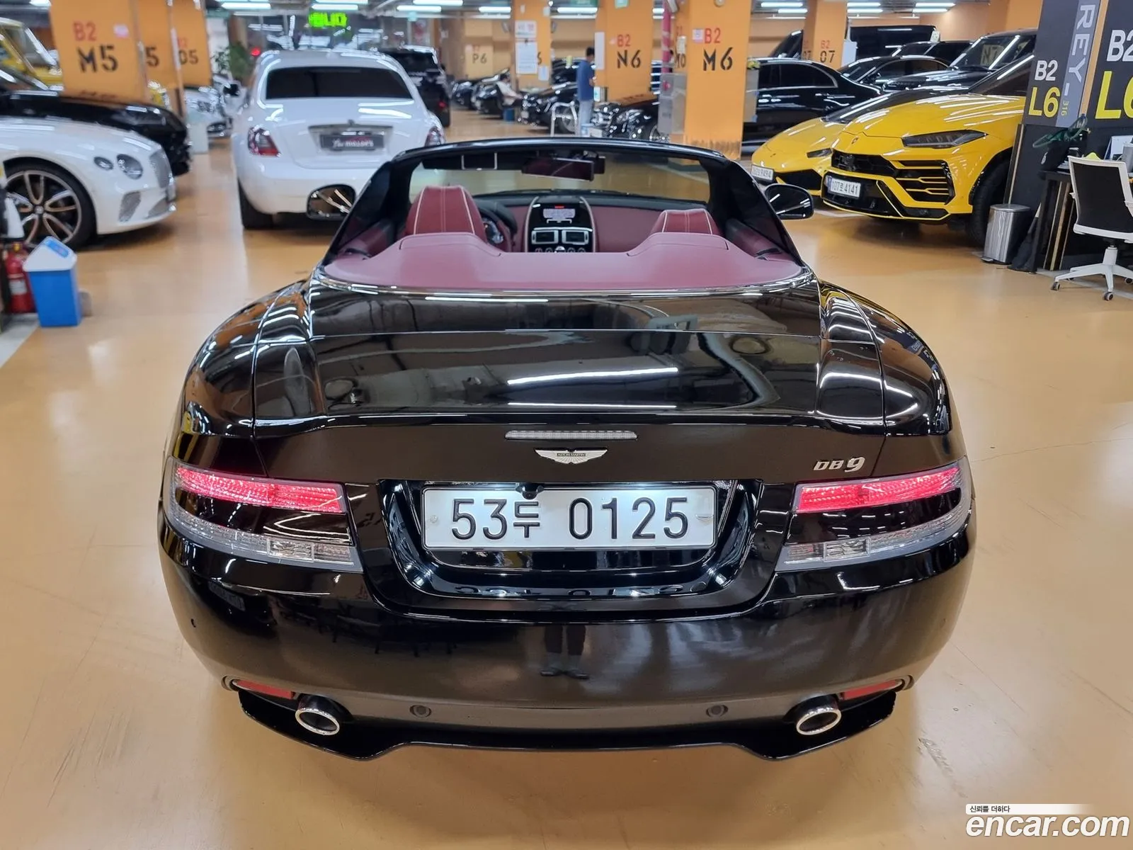 Aston Martin Db9 I 2 60 V12 Volante 2015 - фотография 3498584