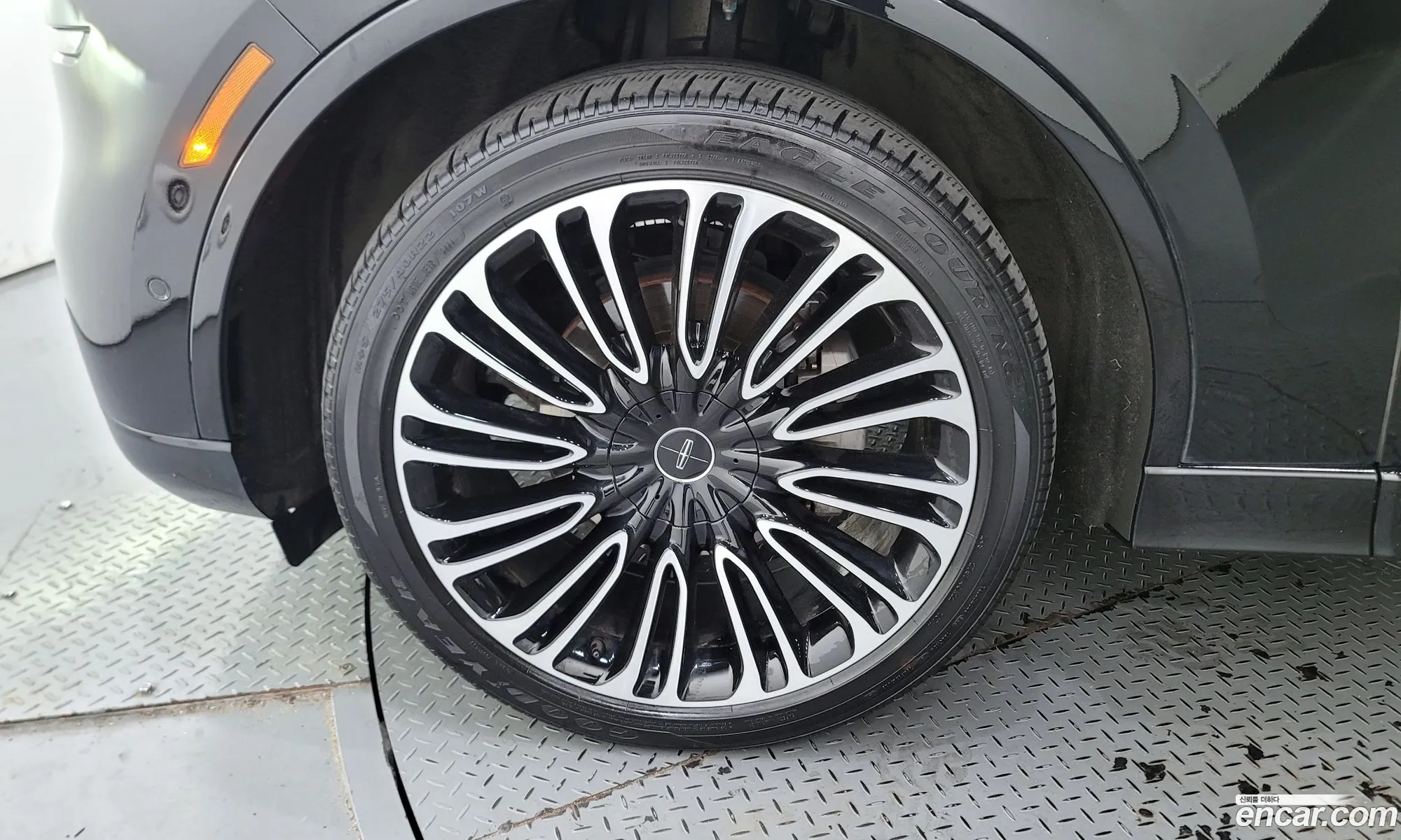 Lincoln Aviator Ii 30 Black Label Awd 2022 - фотография 3500197
