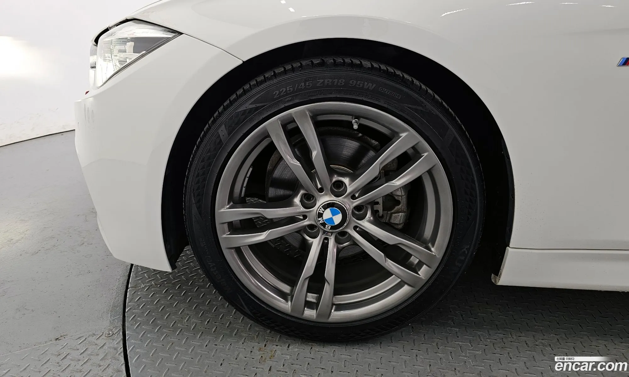 BMW 3Er 320I M Sports 2018 - фотография 16498258