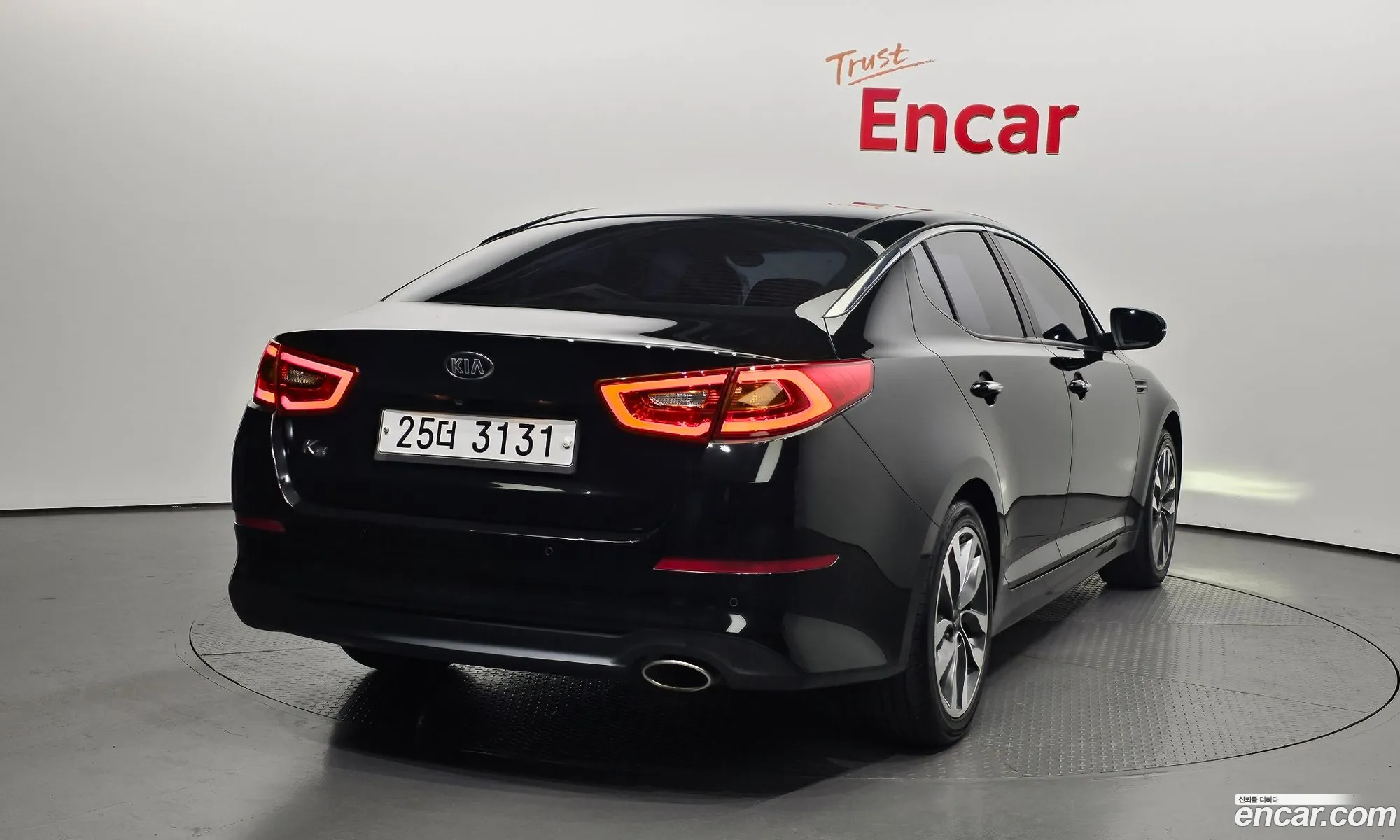 Kia K5 Luxury 2015 - фотография 15924787