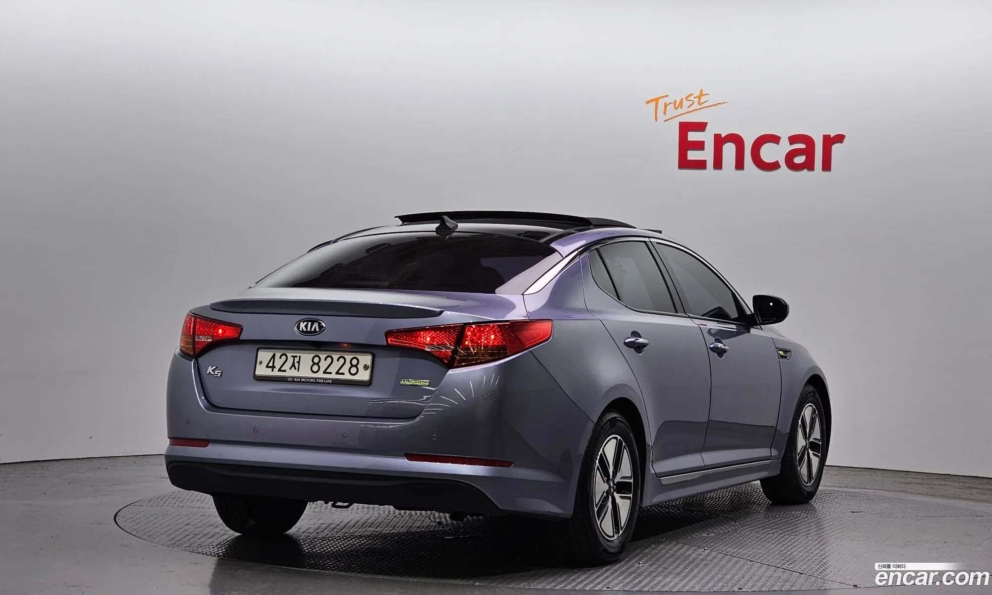 Kia K5 I Deluxe 2013 - фотография 18099652