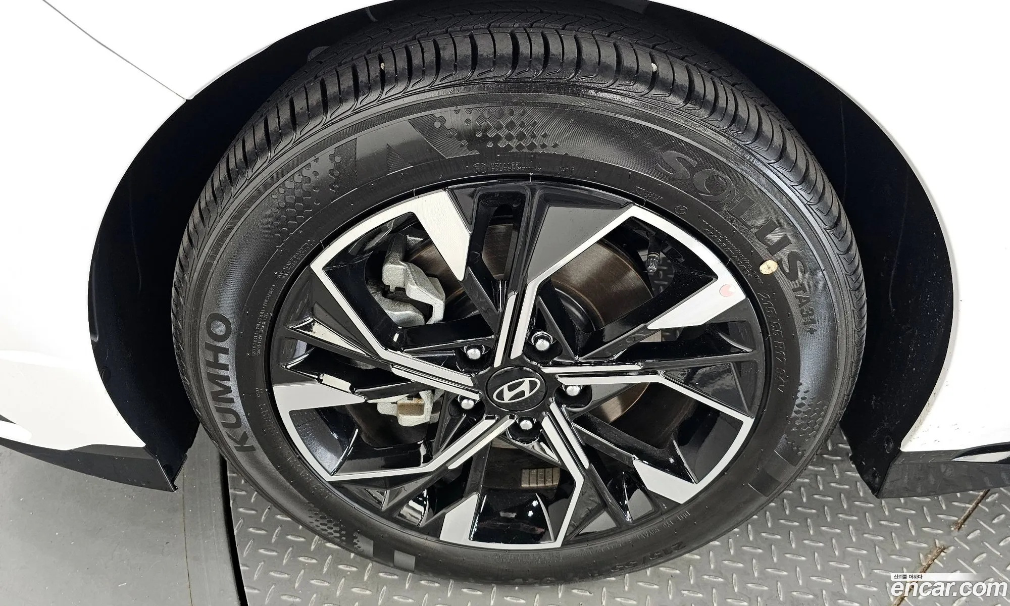 Hyundai Sonata 16 Turbo 2024 - фотография 15618470