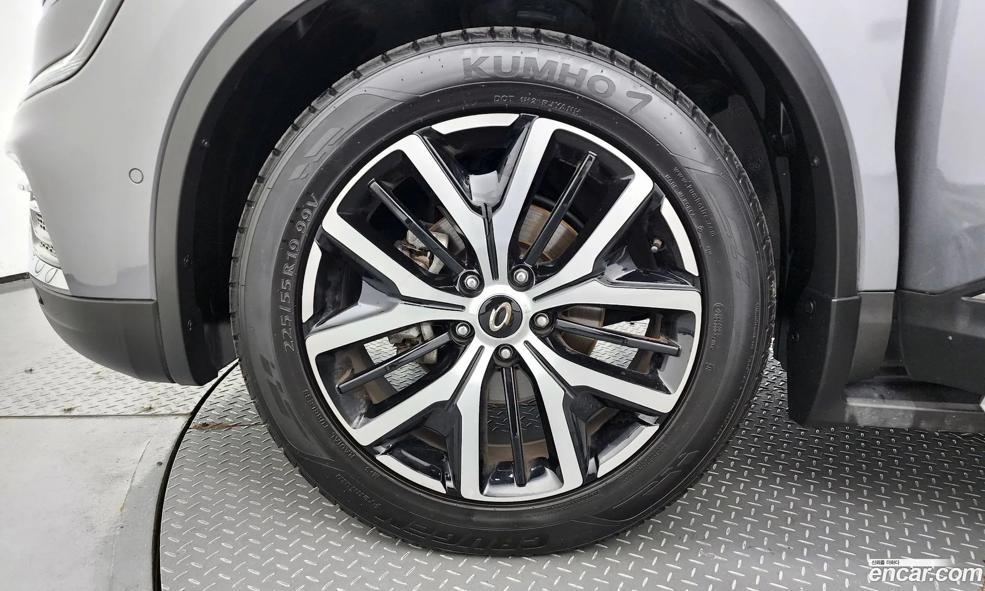 Renault Korea Samsung The New Qm6 20 Lpe Re Signature 2Wd - фотография 4875094