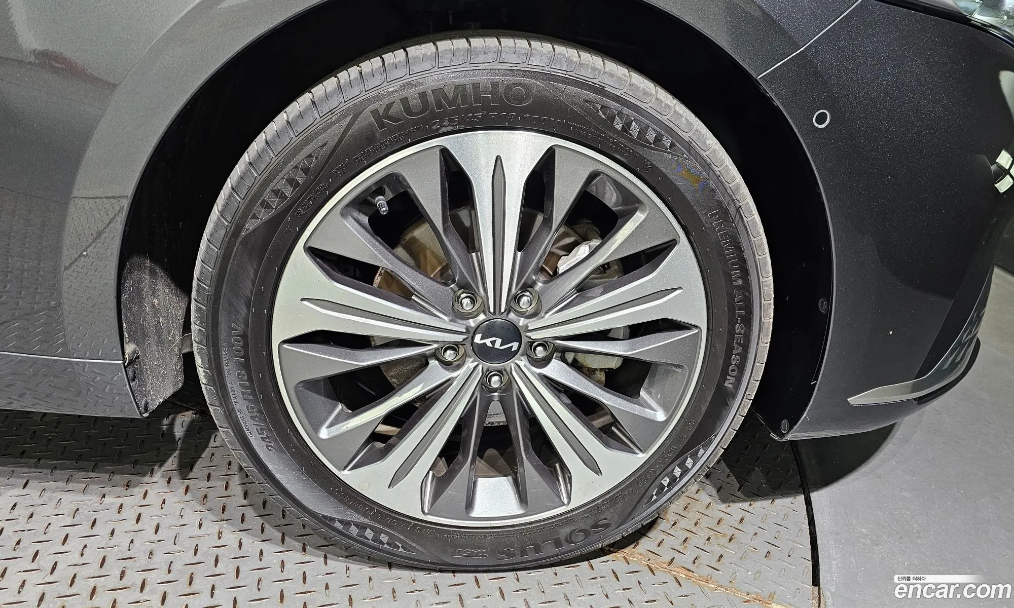 Kia K8 Signature 2023 - фотография 14135233