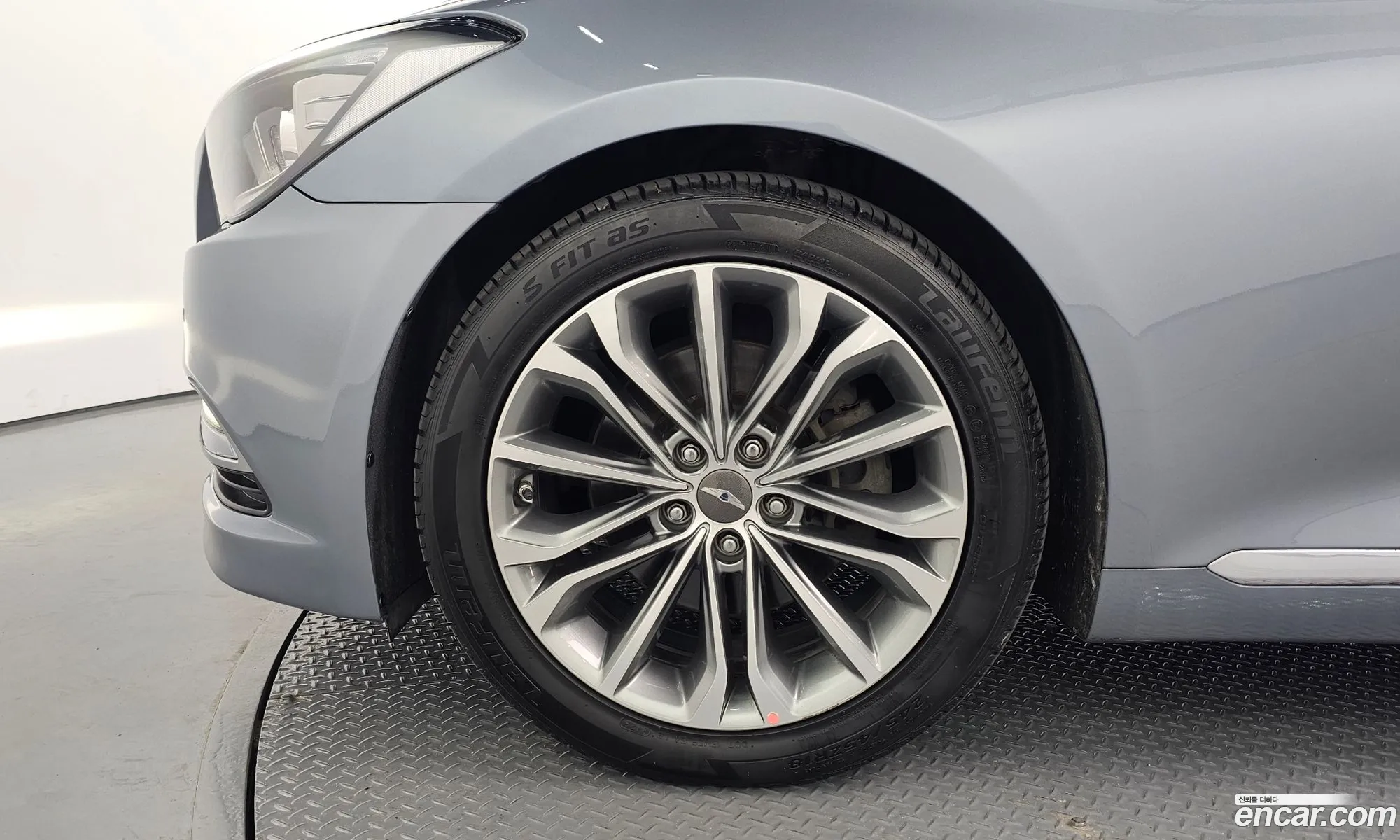 Hyundai Genesis G330 Premium 2014 - фотография 15888741