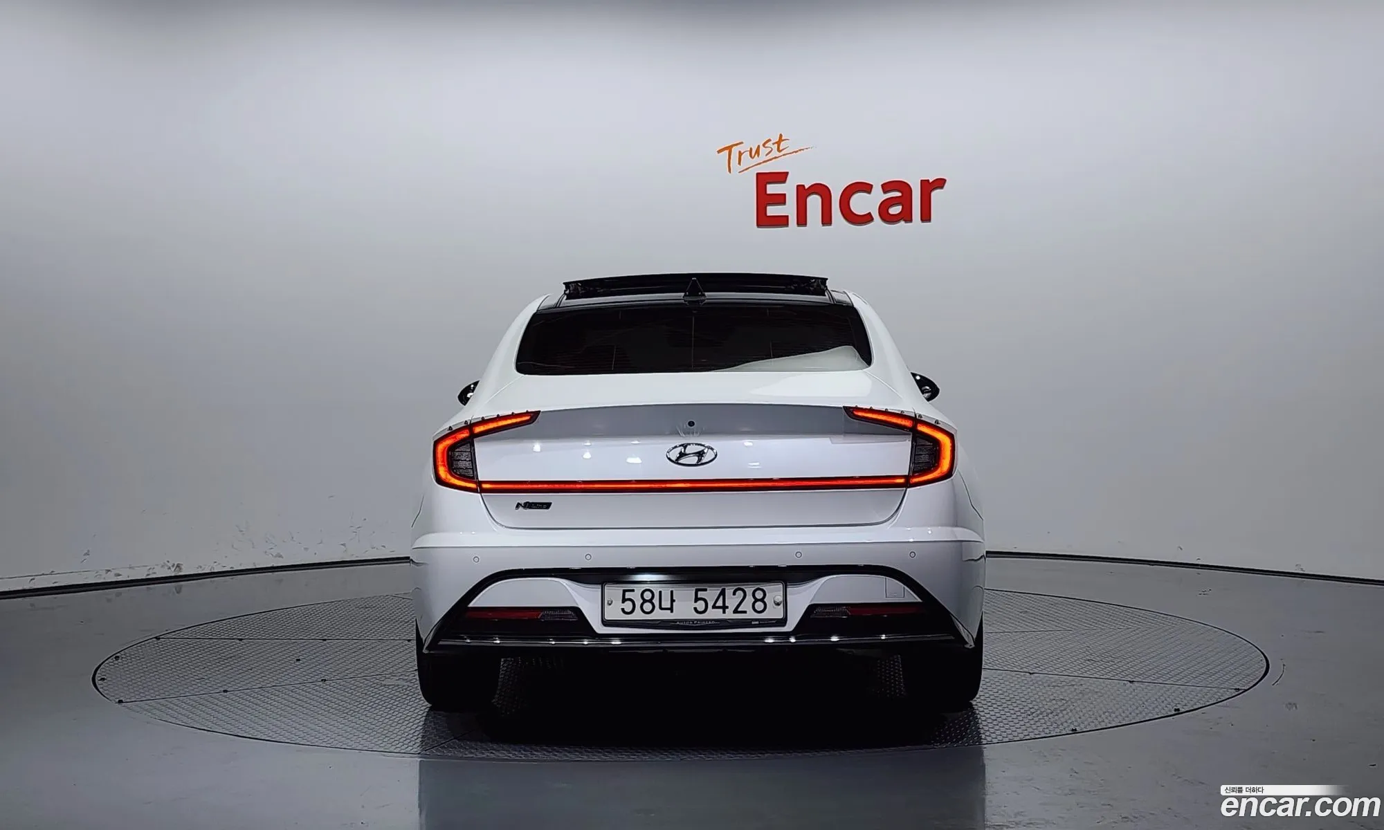 Hyundai Sonata Dn8 20 Premium Family - фотография 17322529