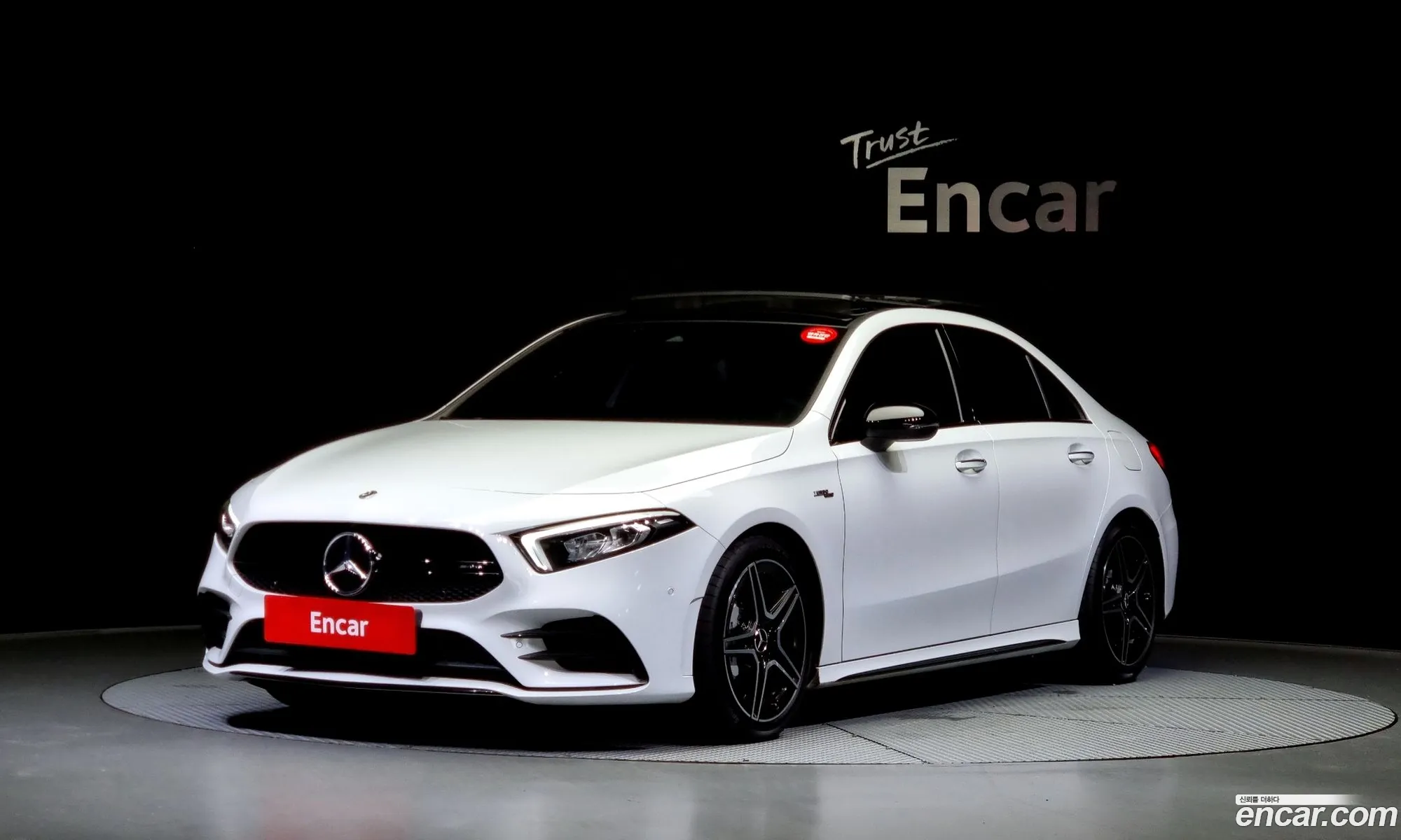 Mercedes A-Class W177 Amg A35 4Matic Sedan - фотография 18936927
