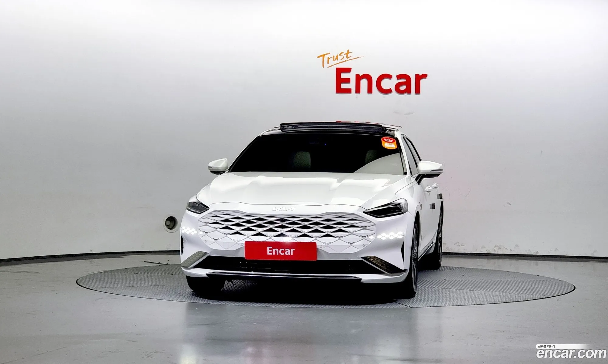 Kia K8 Signature 2023 - фотография 17224010