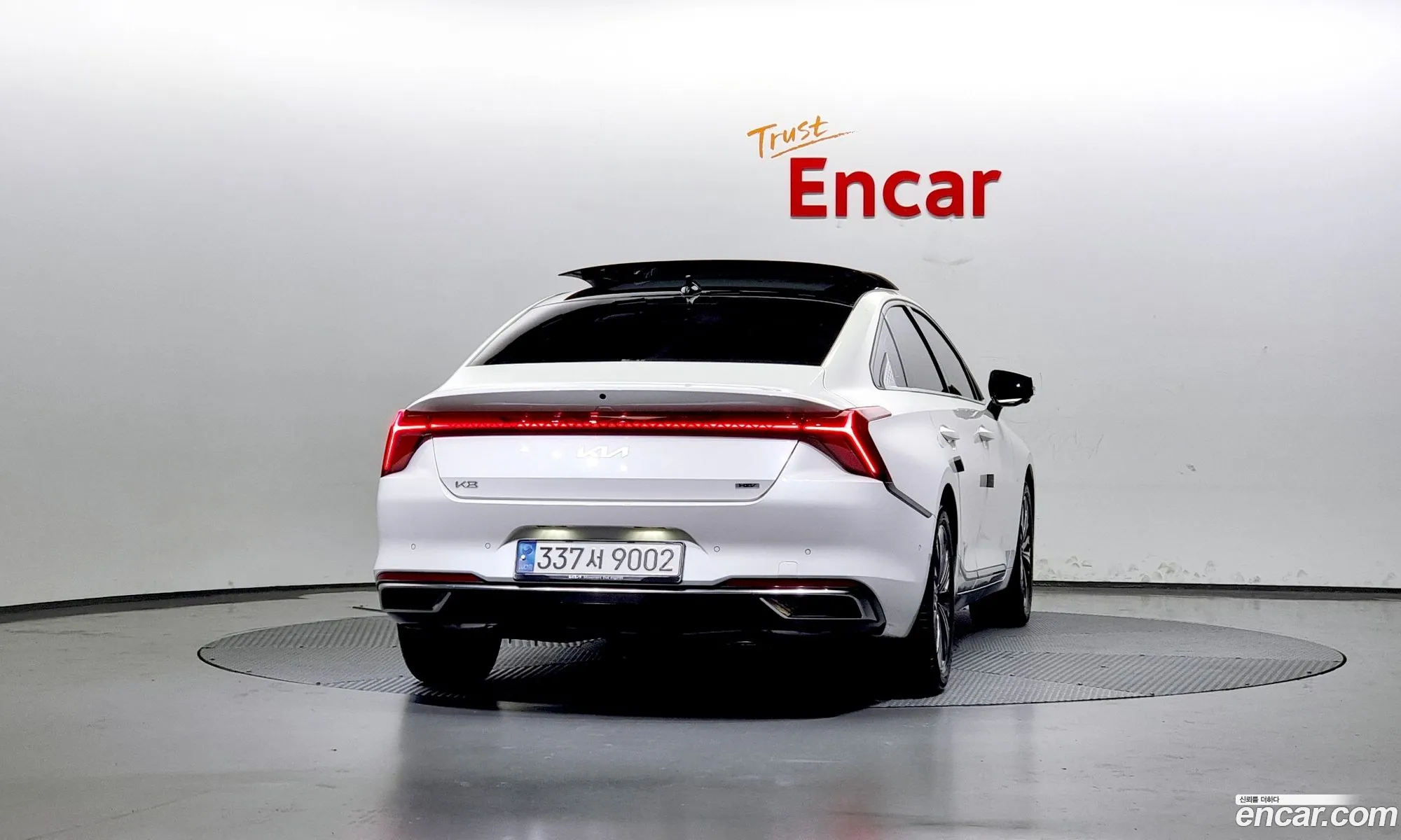 Kia K8 Signature 2023 - фотография 17224011