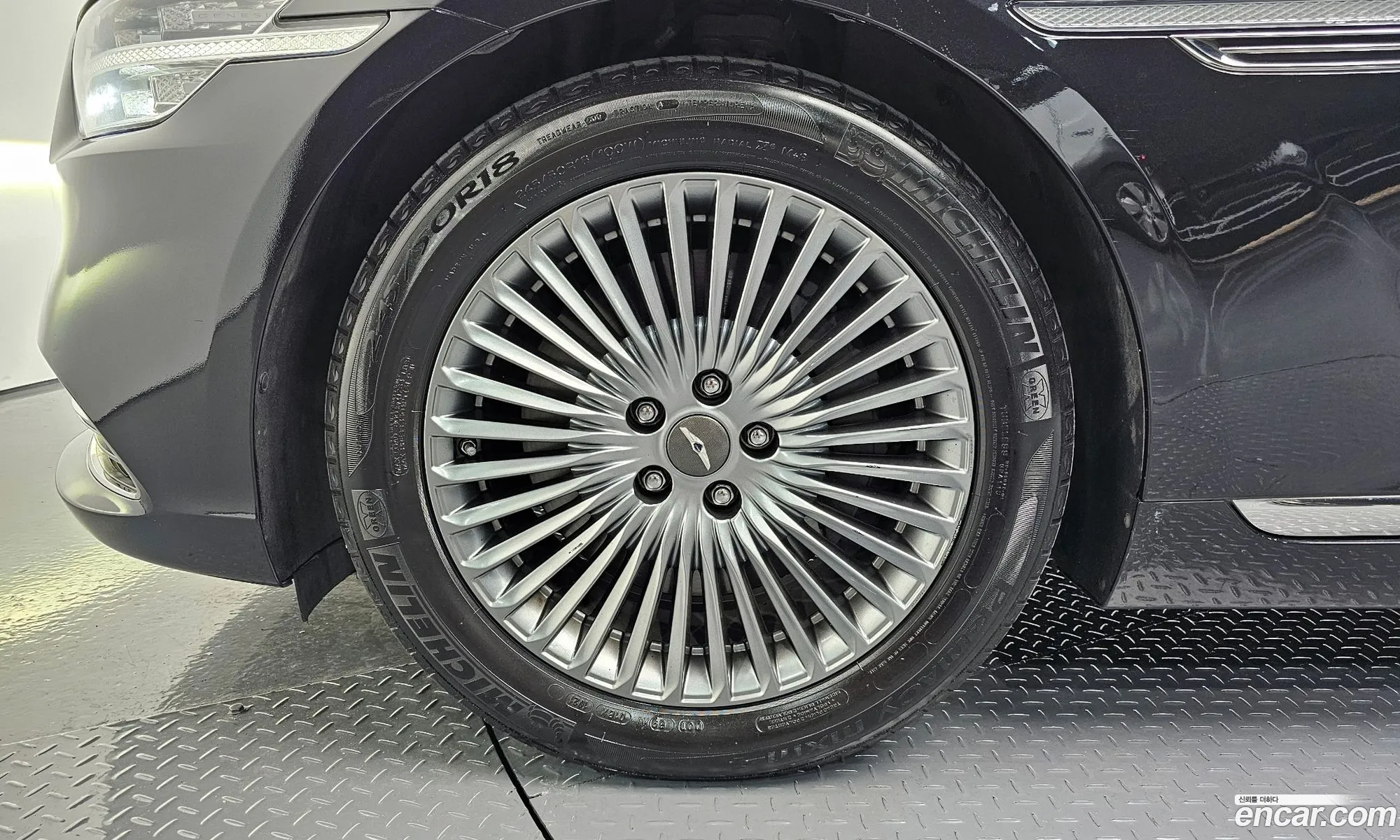 Genesis G90 38 Awd Luxury - фотография 17958527
