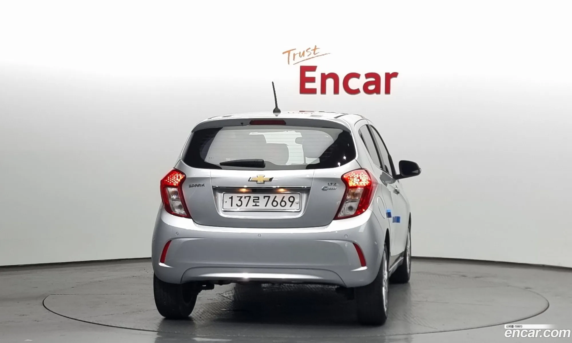 Chevrolet Spark Iv Ltz 2017 - фотография 8176737