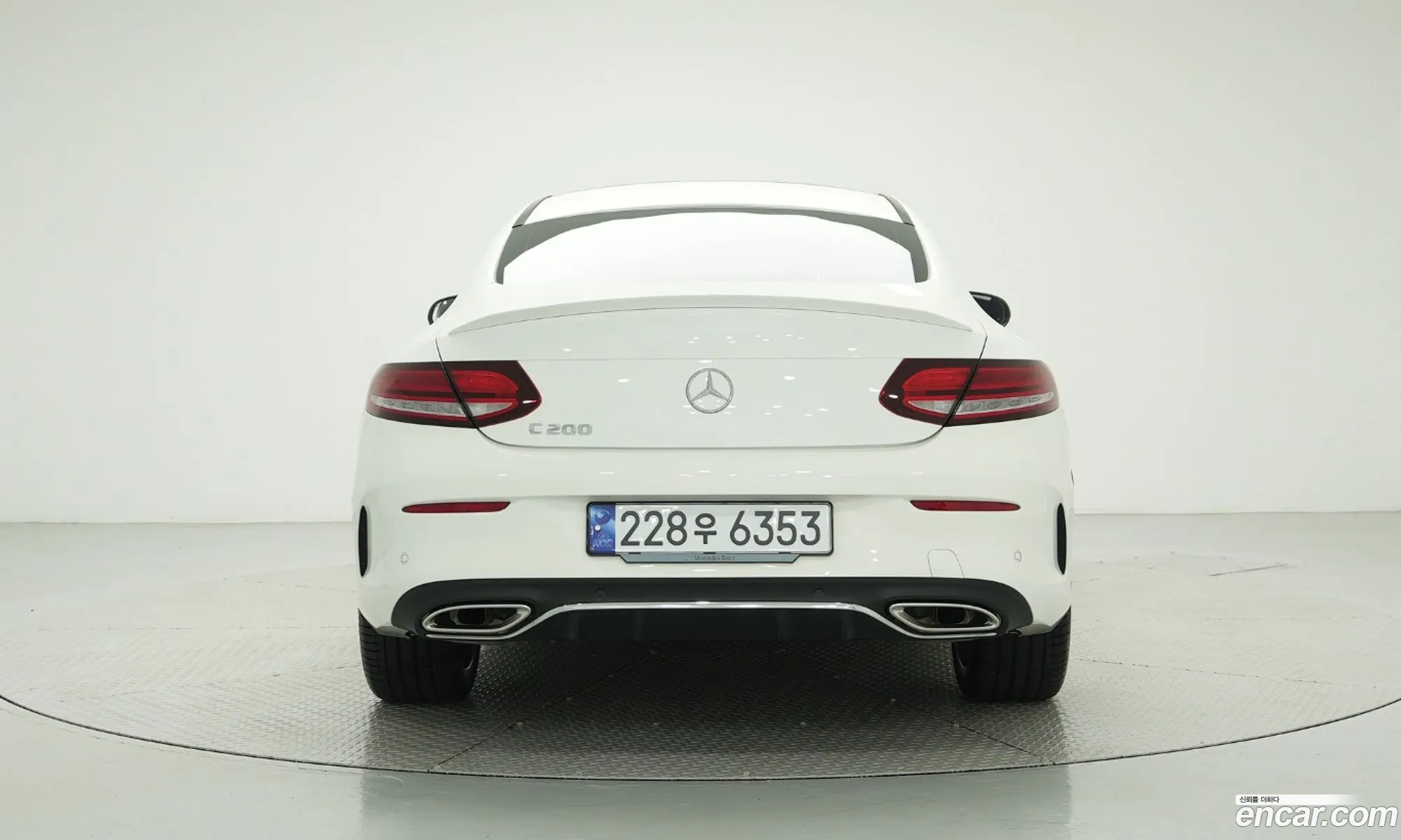 Mercedes-Benz C-Klasse C200 Coupe 2023 - фотография 18944006