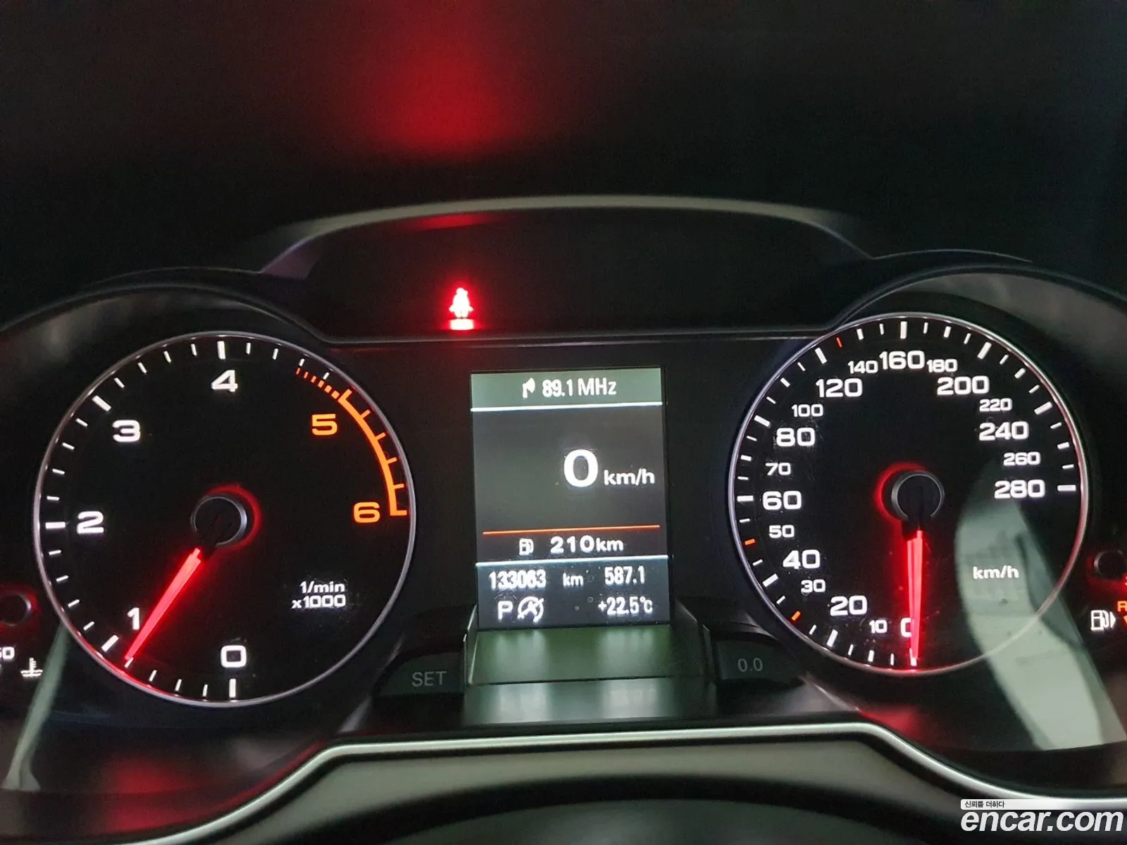 Audi A4 Iv B8 20 Tdi 2014 - фотография 54012