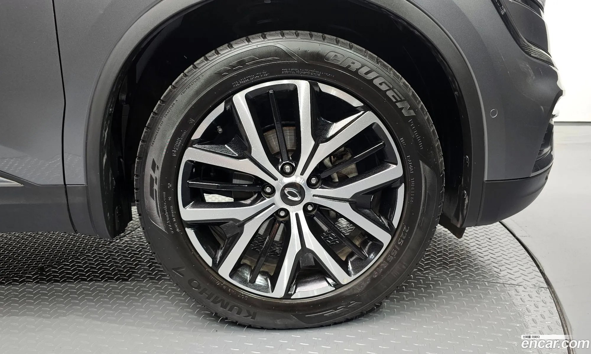 Renault Samsung Qm6 20 Lpe Re Signature 2Wd 2020 - фотография 4862649
