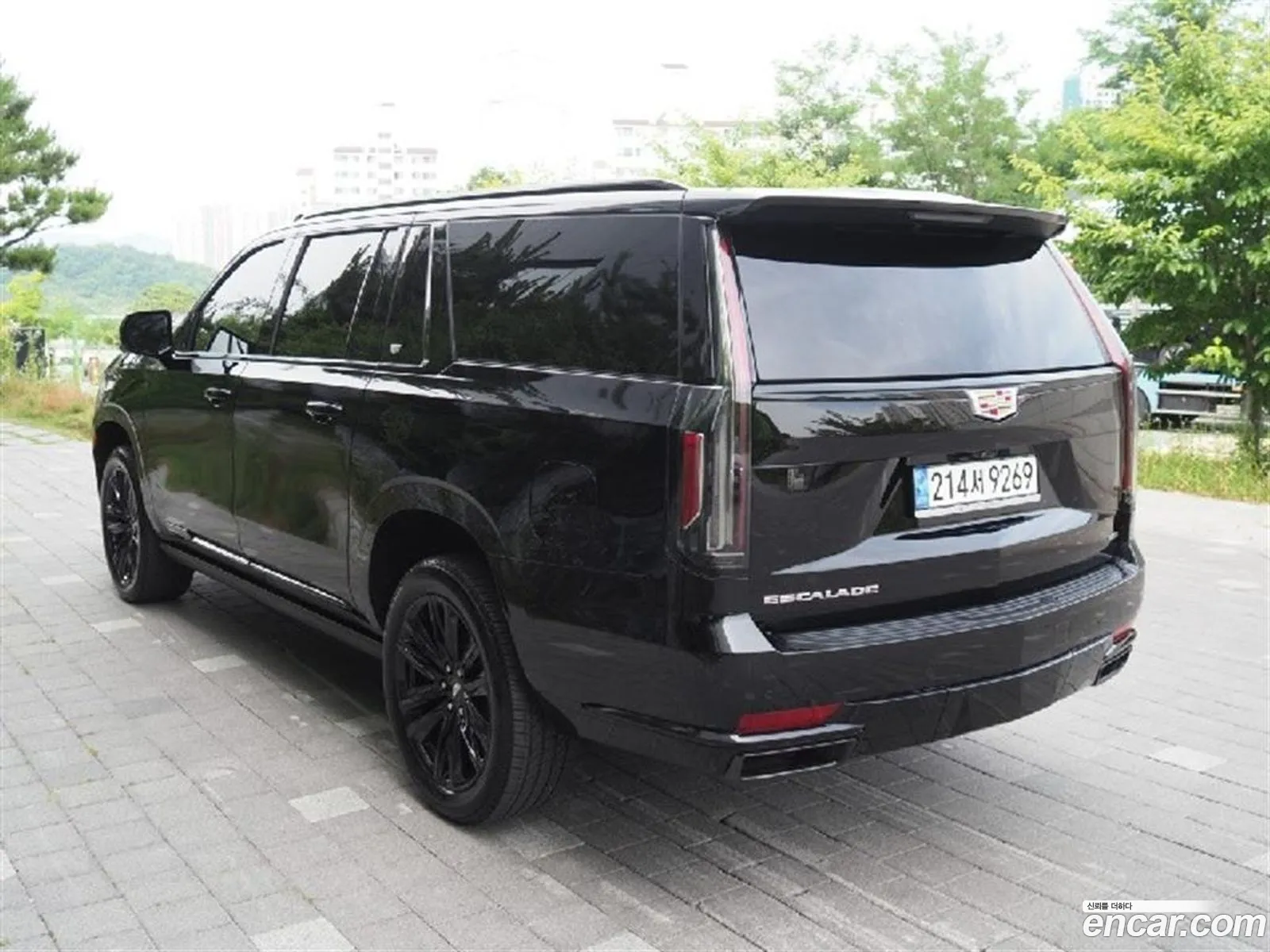 Cadillac Escalade 5Th Generation 62 Esv Esv Sports Platinum - фотография 4558270