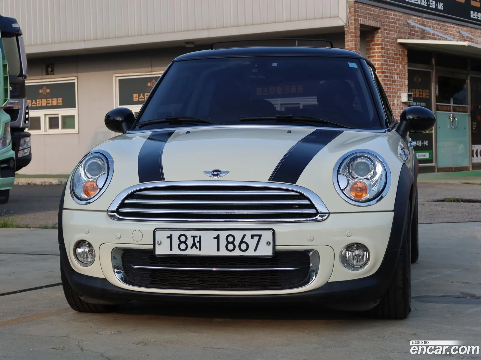 Mini Cooper Baker Street 2013 - фотография 11179599