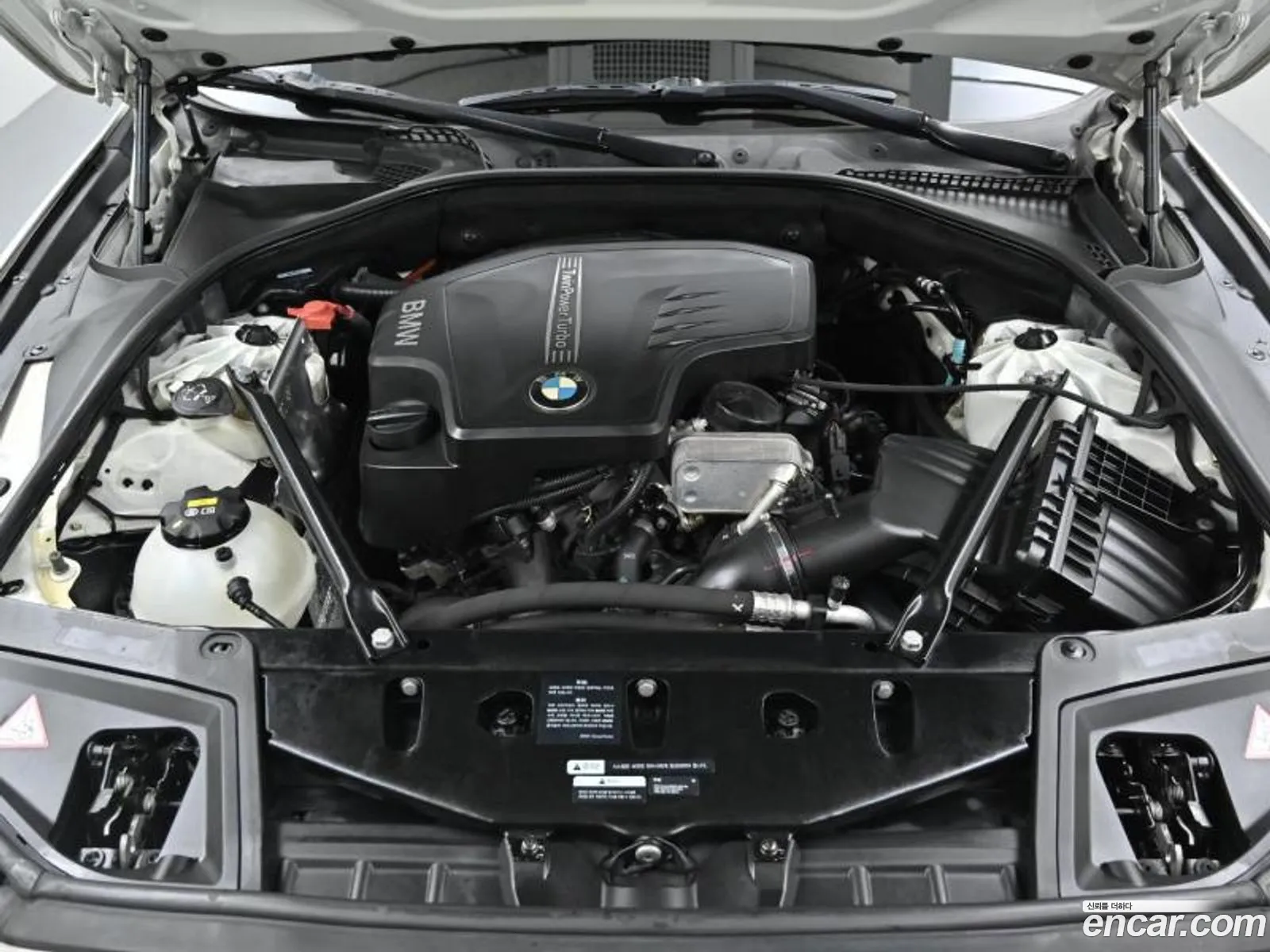 BMW 5Er Vi F10F11F07 528I xDrive Luxury Plus 2015 - фотография 16498295