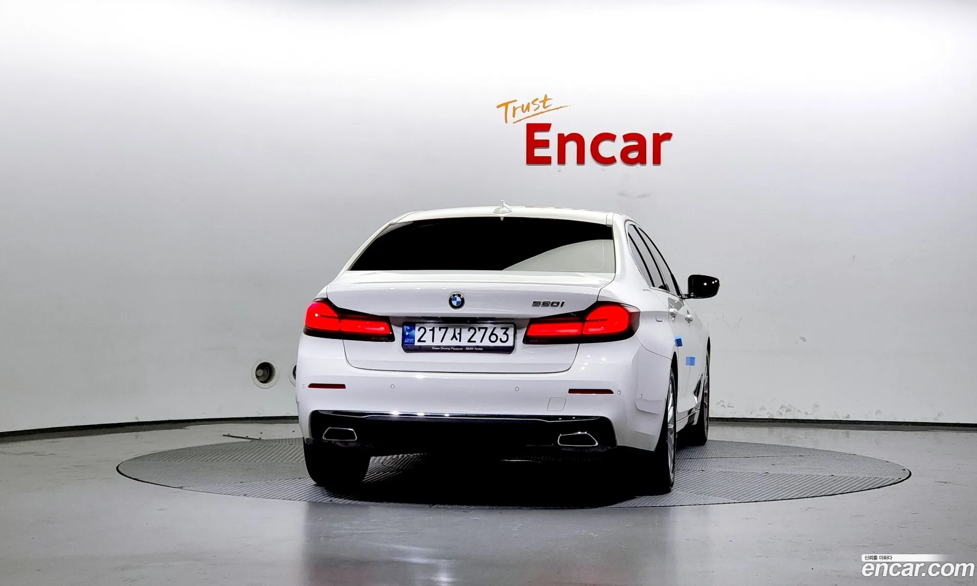 BMW 5 Series G30 520I Luxury - фотография 965254
