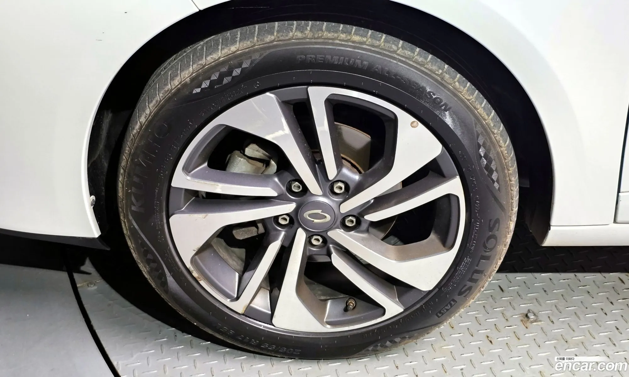 Renault Samsung Sm3 Ii Le 2019 - фотография 4875118