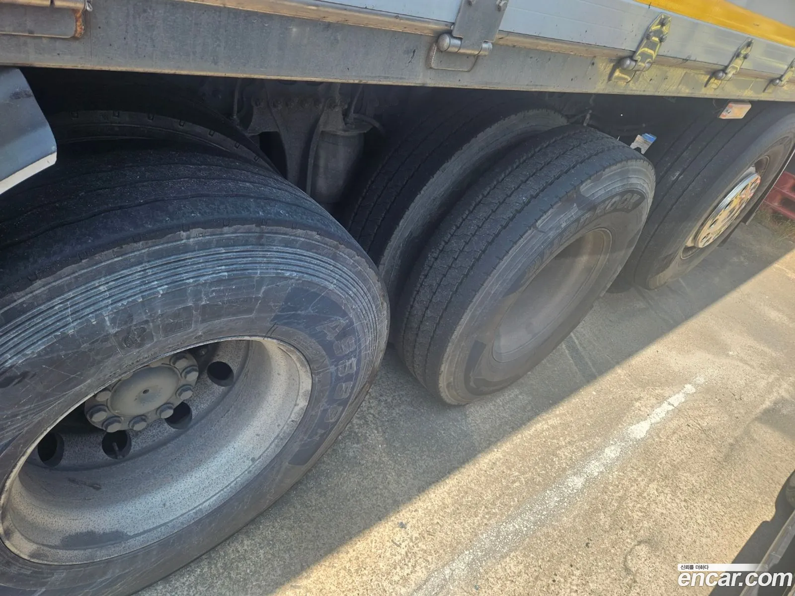Cargo Truck Wing Body 25 Tons 10X4 - фотография 7039084
