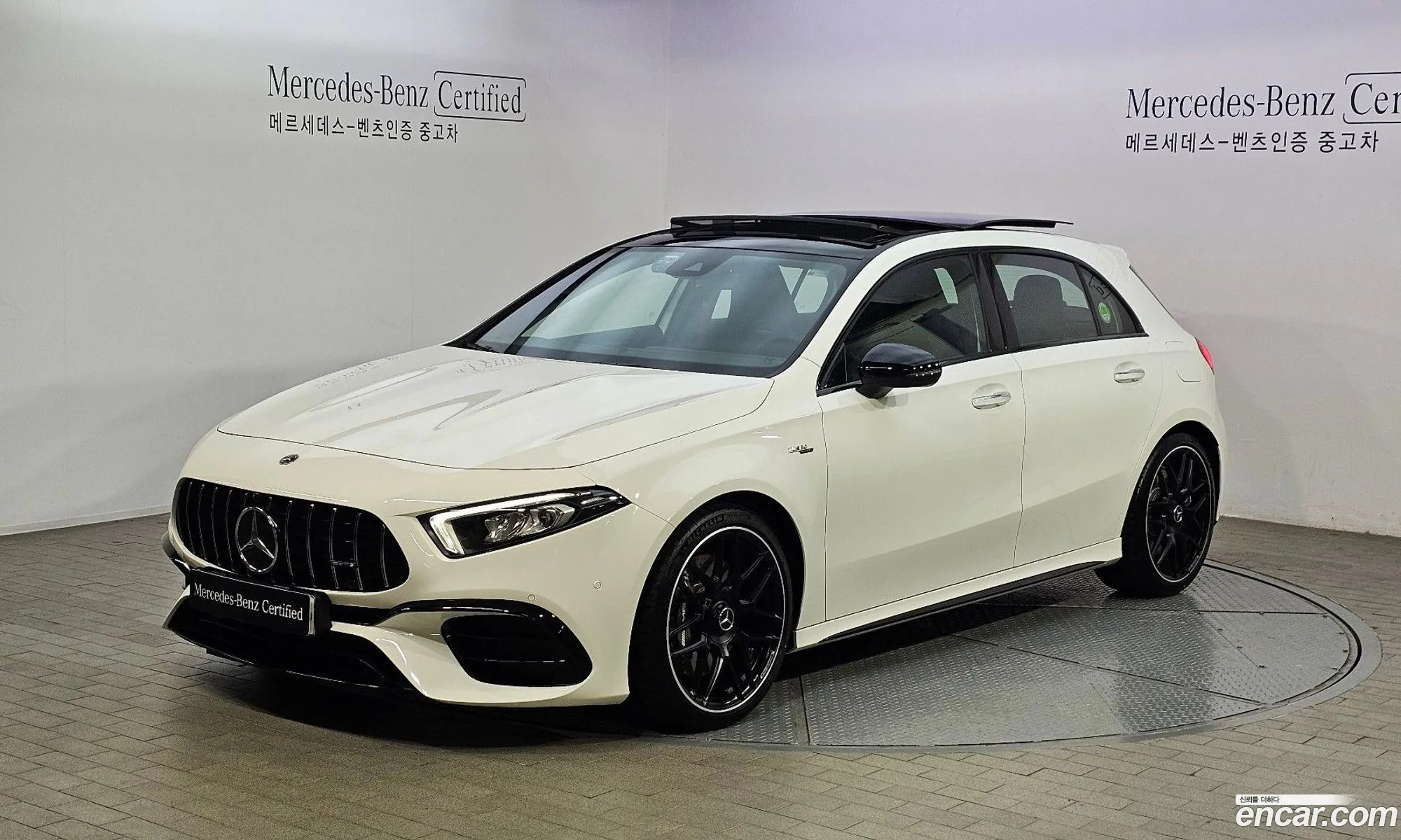 Mercedes-Benz A-Klasse Amg A45 4Matic Hatchback 2023 - фотография 18986344