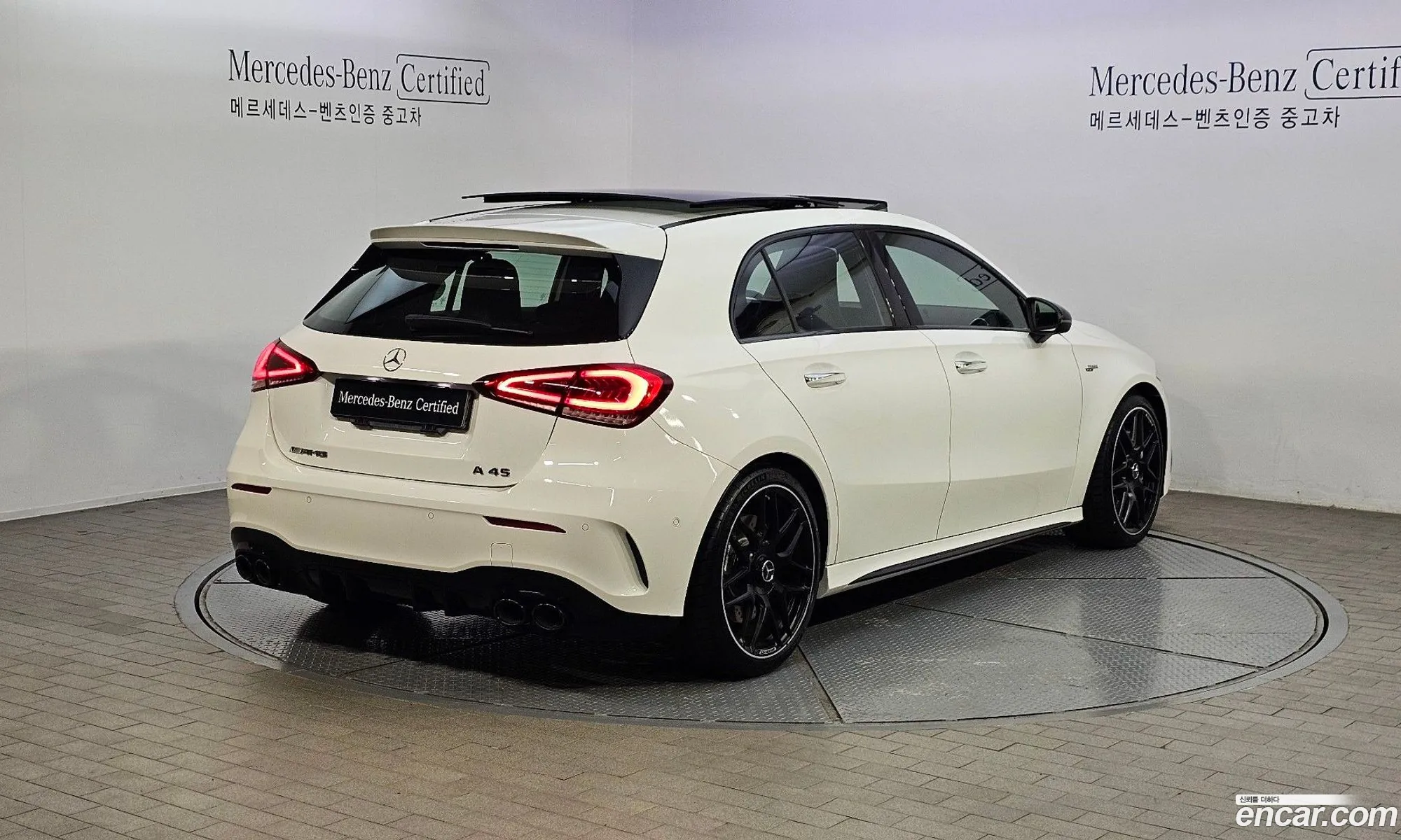 Mercedes-Benz A-Klasse Amg A45 4Matic Hatchback 2023 - фотография 18986345