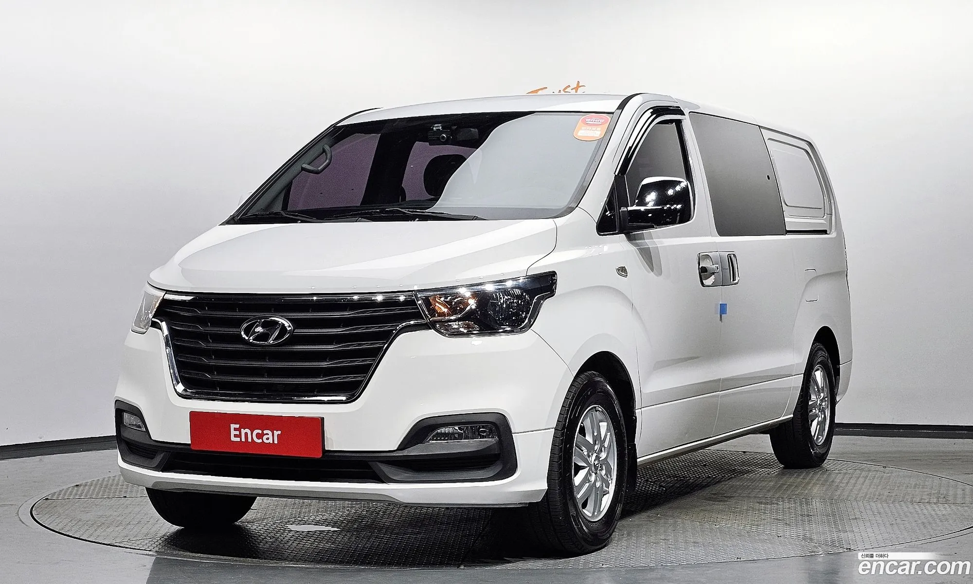 The New Grand Starex Van 5 -Seater Smart - фотография 998662