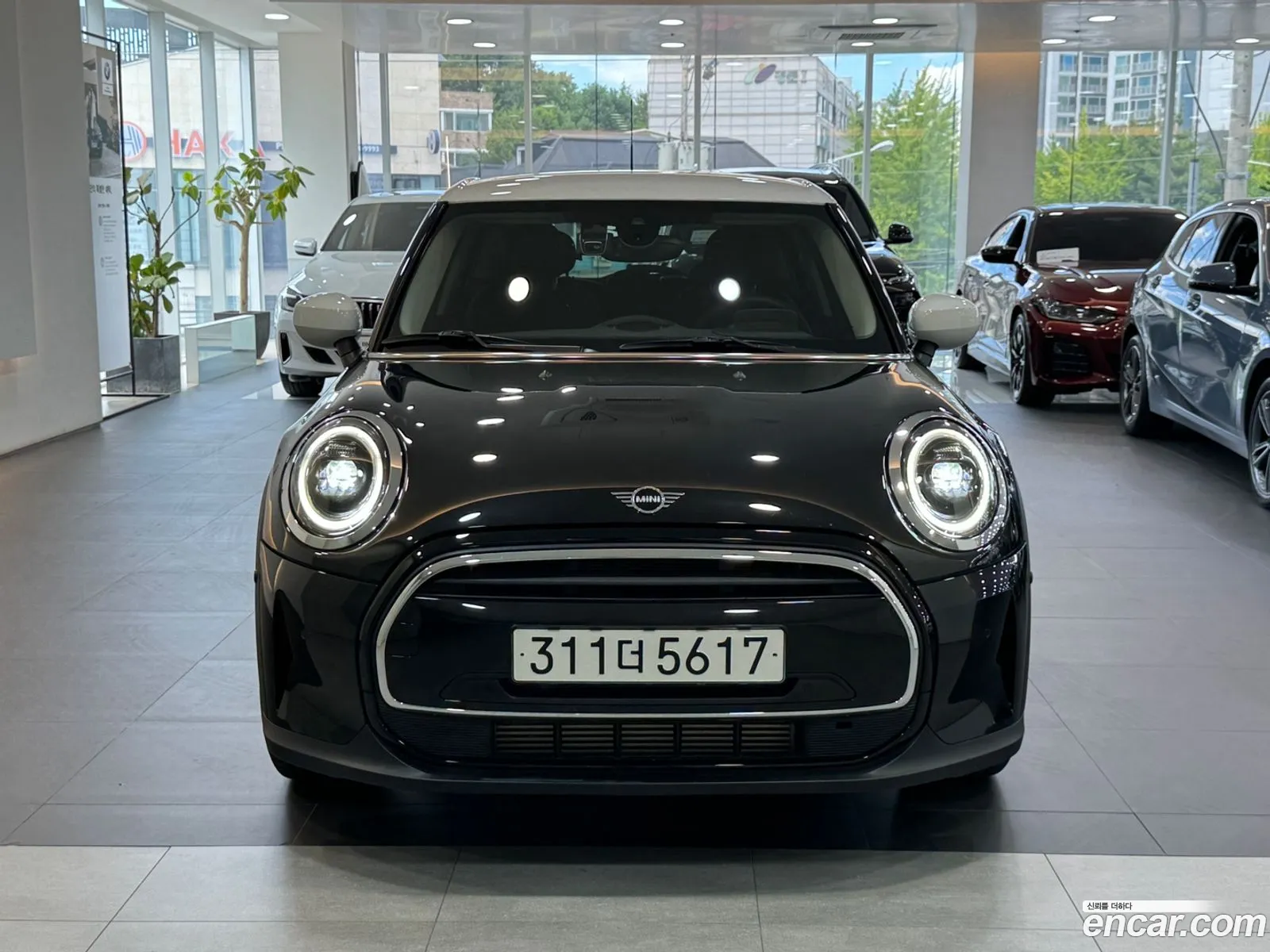 Mini Cooper 5 Door Classic 2024 - фотография 11110794