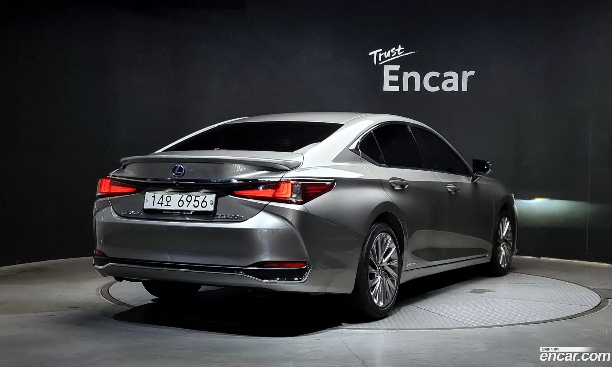 Lexus Es Vii Luxury Plus 2019 - фотография 3744568