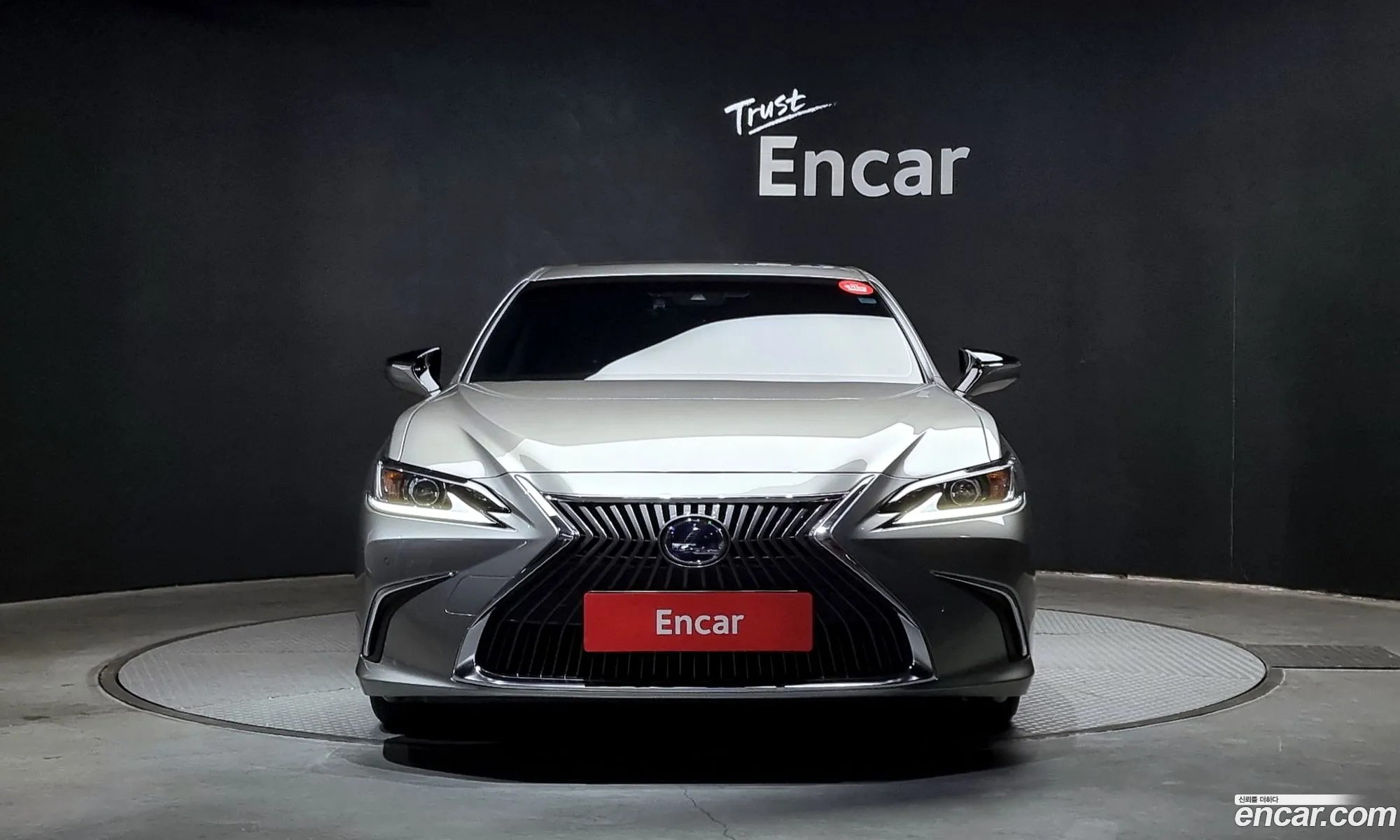 Lexus Es Vii Luxury Plus 2019 - фотография 3744569