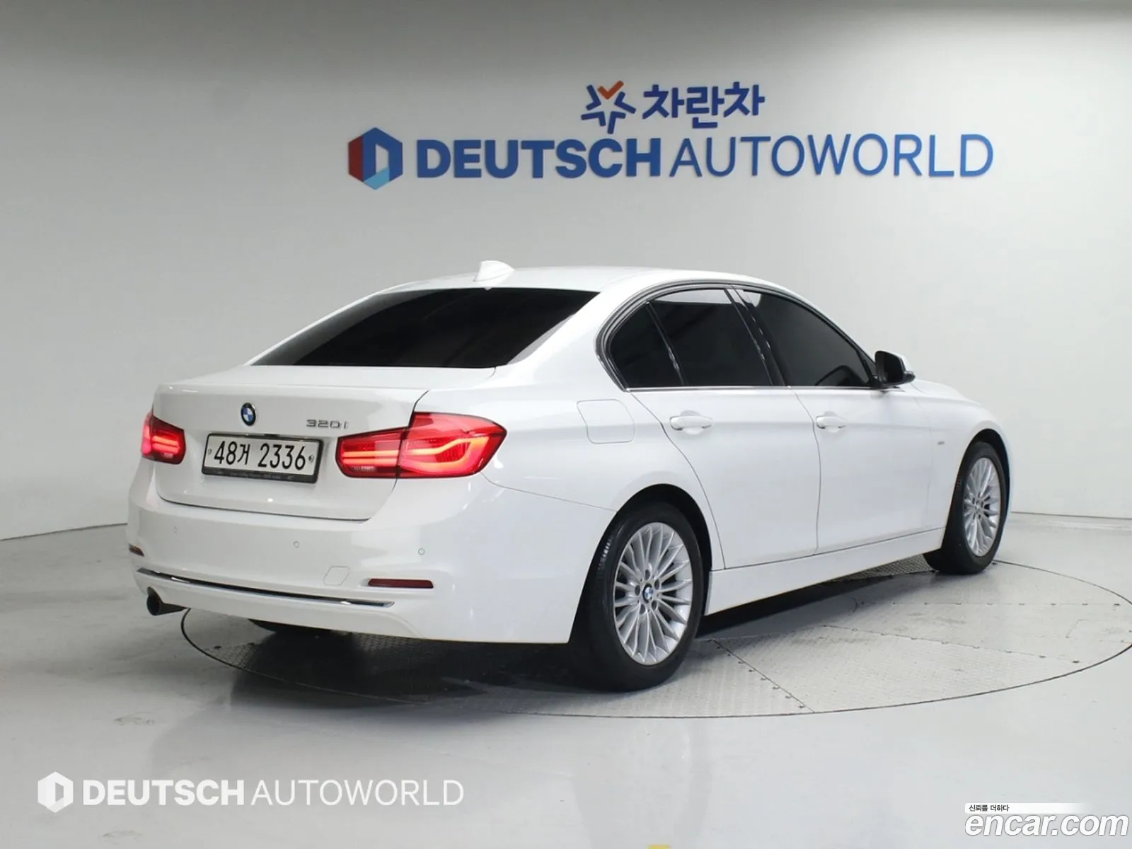 BMW 3Er Vi F3X 320I Luxury 2017 - фотография 16822934