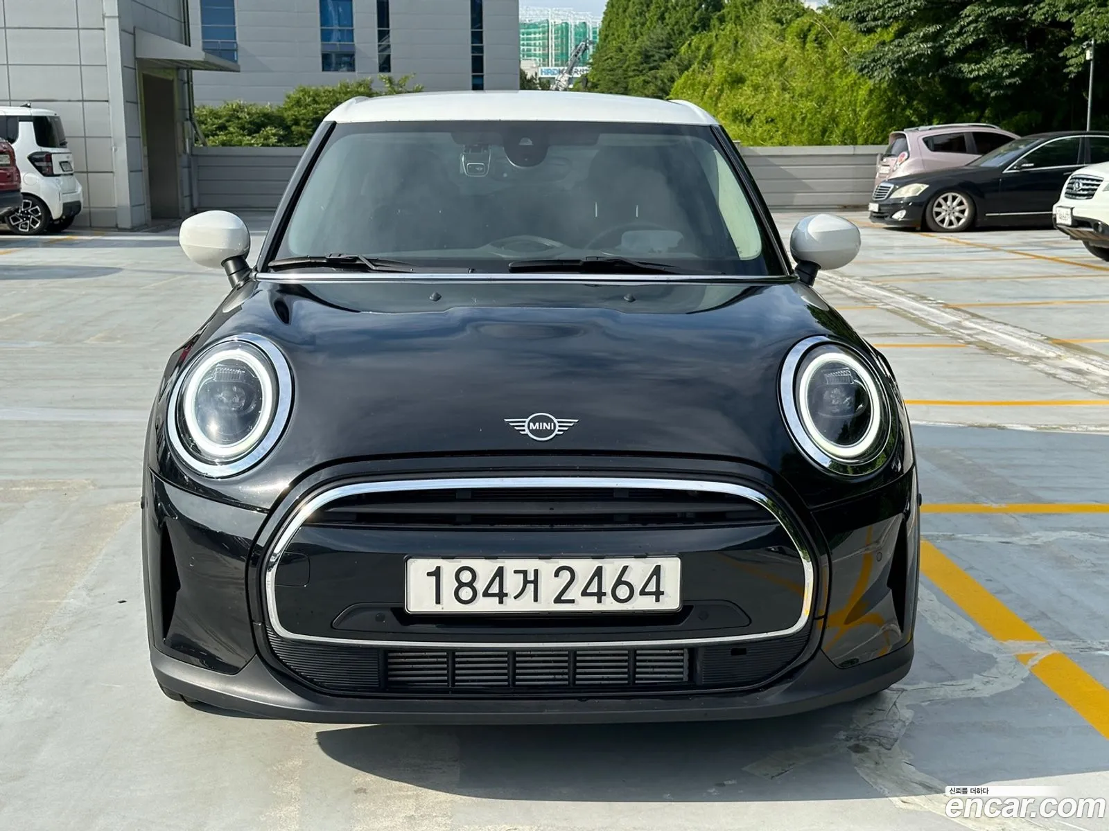 Mini Cooper 5 Door Classic 2024 - фотография 11179637