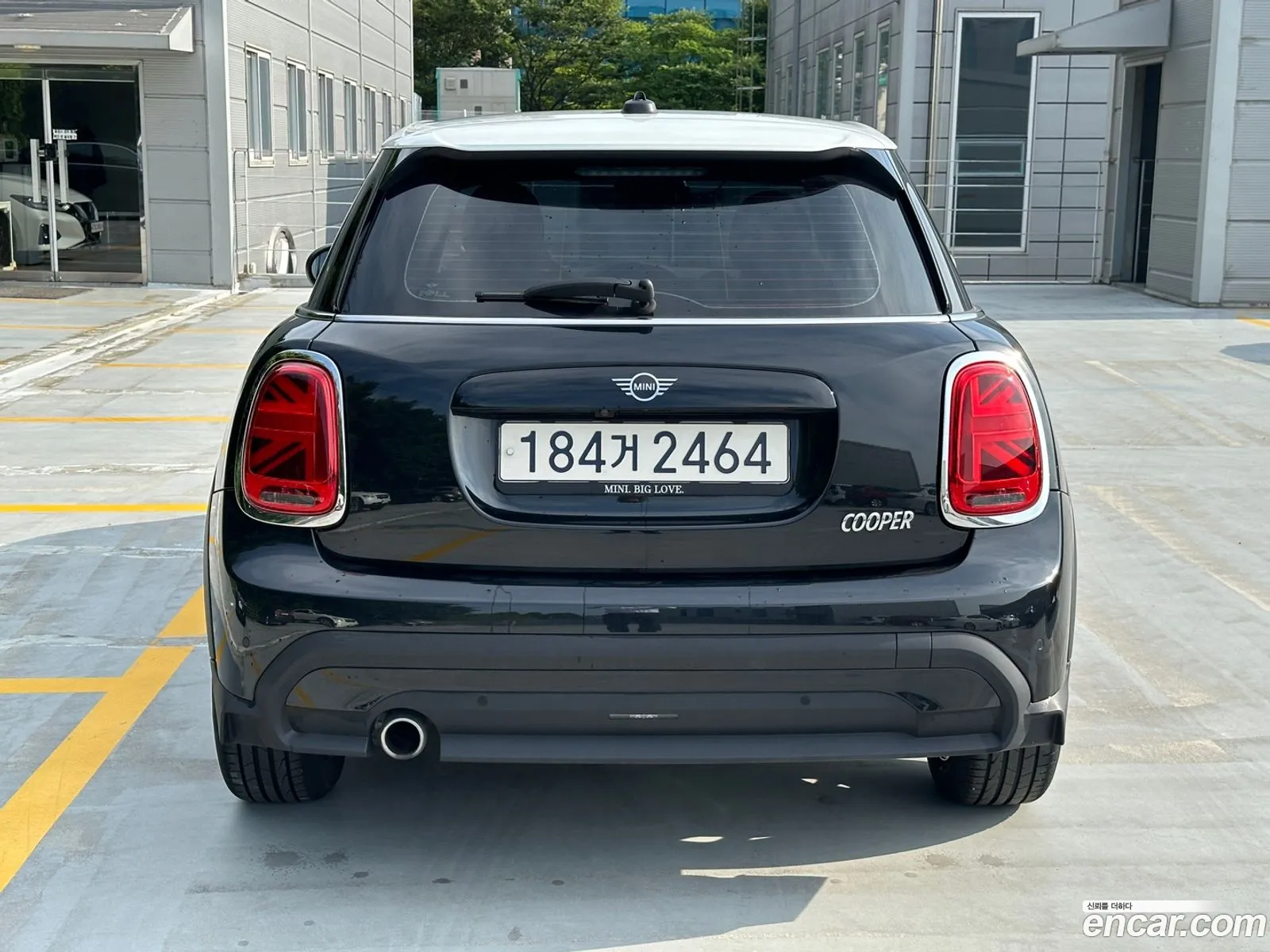 Mini Cooper 5 Door Classic 2024 - фотография 11179638
