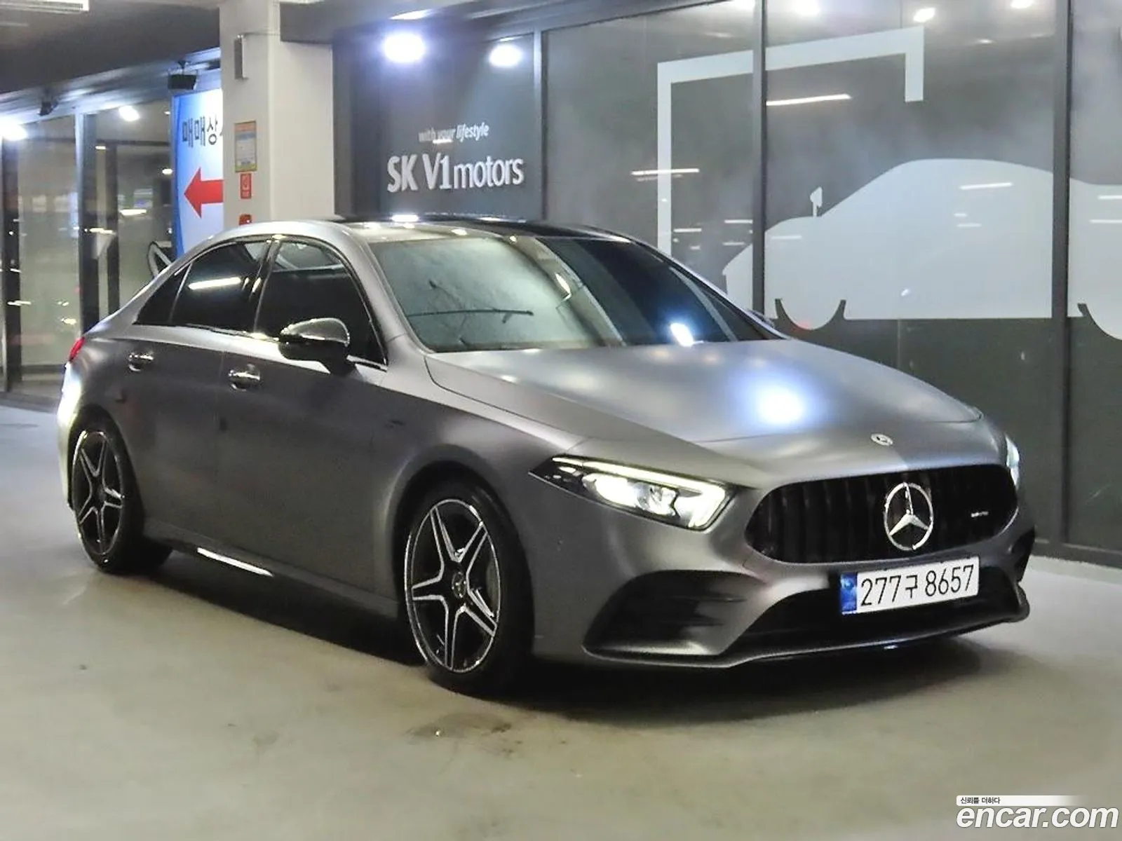 Mercedes-Benz A-Klasse Amg A35 4Matic Sedan 2023 - фотография 18897221