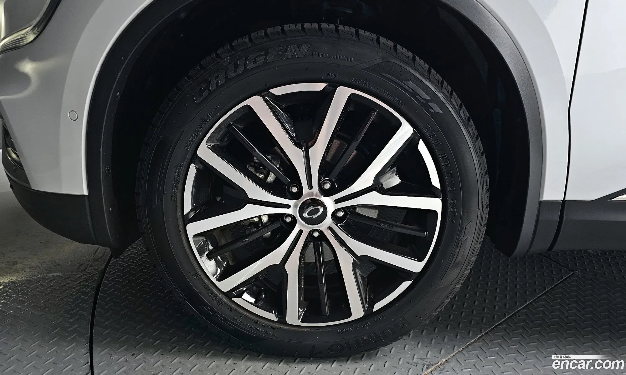 Renault Korea Samsung The New Qm6 20 Lpe Re Signature 2Wd - фотография 4683363