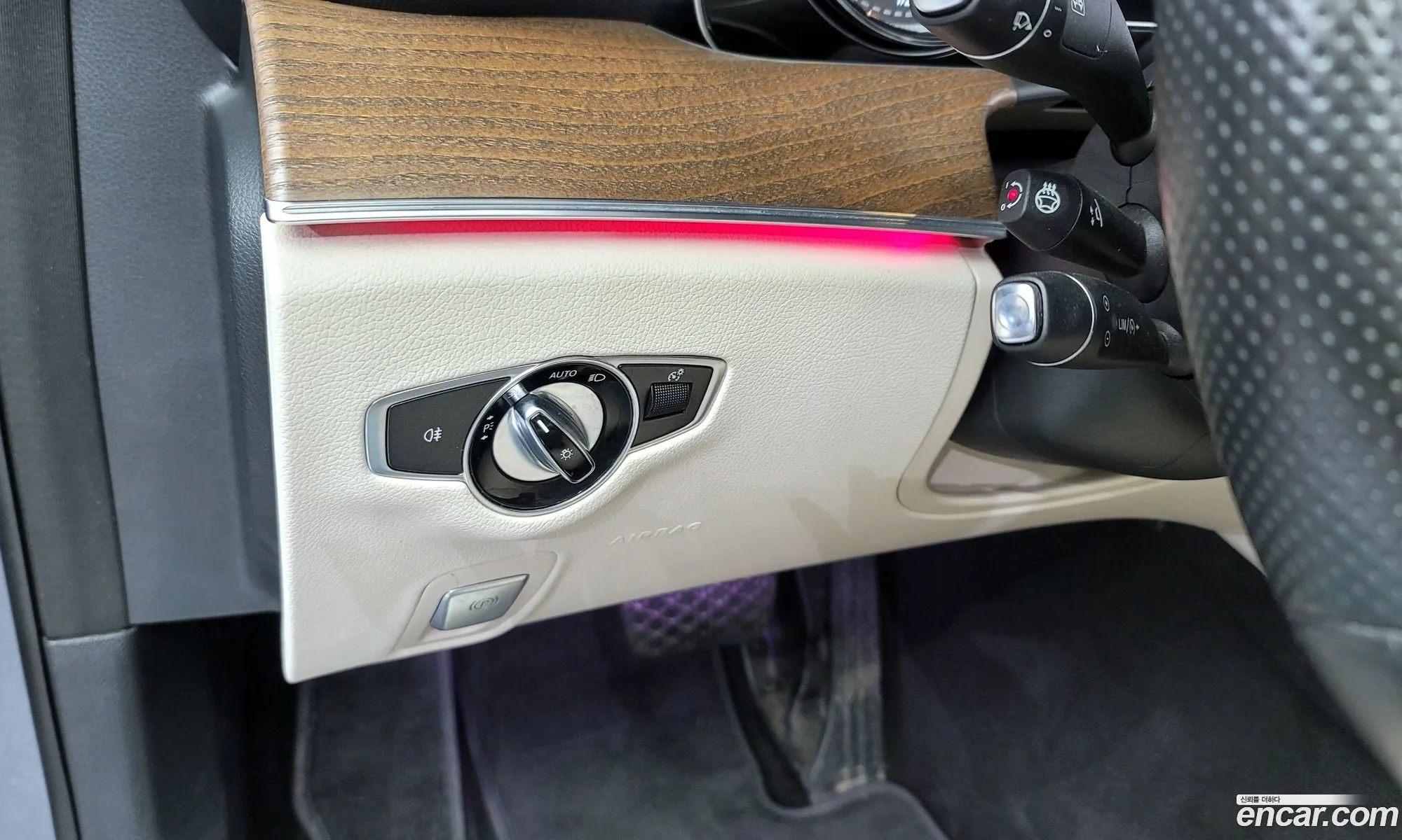 E-Class W213E300 Exclusive Standard - фотография 15723275