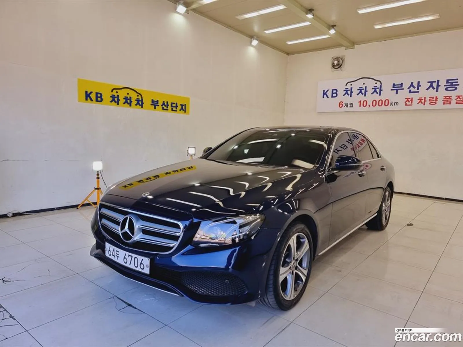 Benz E-Class W213 E220D Avantgarde - фотография 18986368