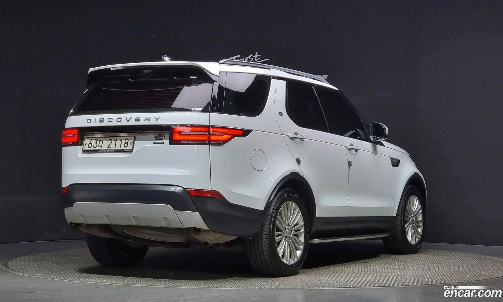 Land Rover Discovery V 30 Td6 Hse Luxury 2017 - фотография 7415273