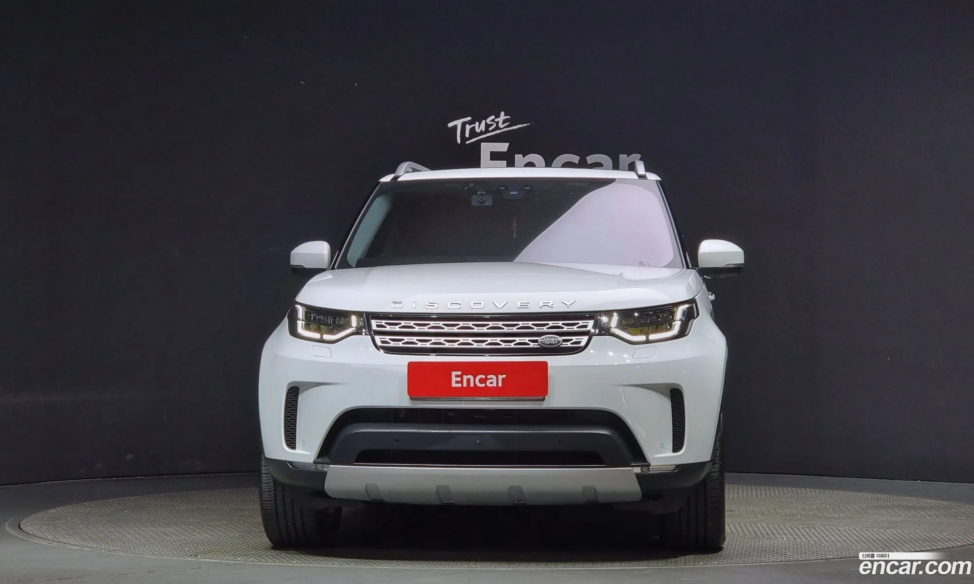 Land Rover Discovery V 30 Td6 Hse Luxury 2017 - фотография 7415274