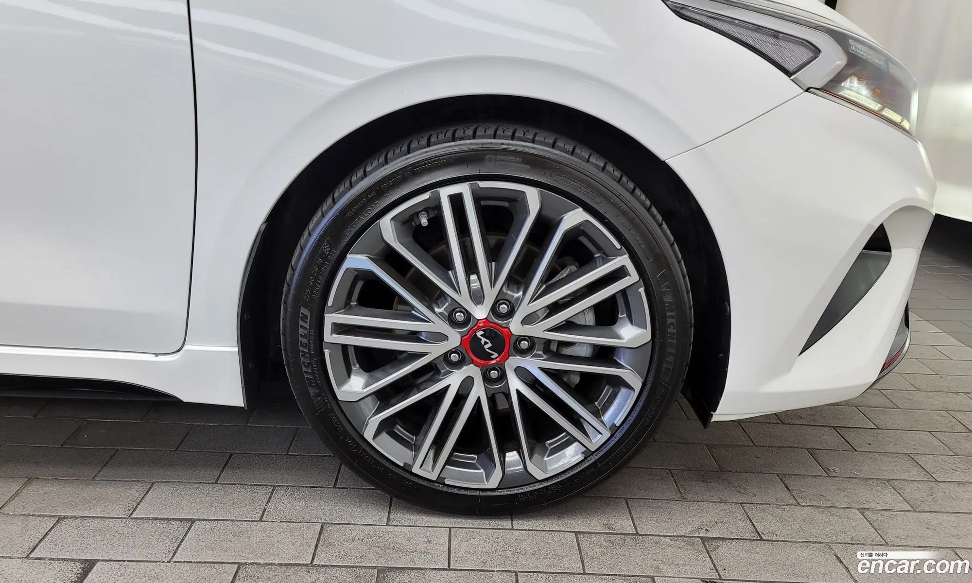 Kia K3 16 Turbo Gt 5-Door 2022 - фотография 15924766