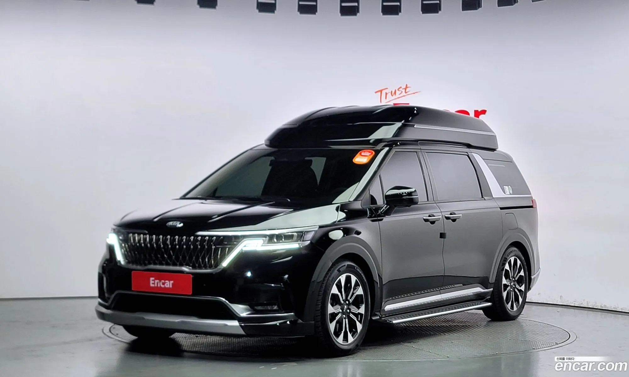 Kia Carnival Gasoline 9-Seater High Limousine 2021 - фотография 12503971