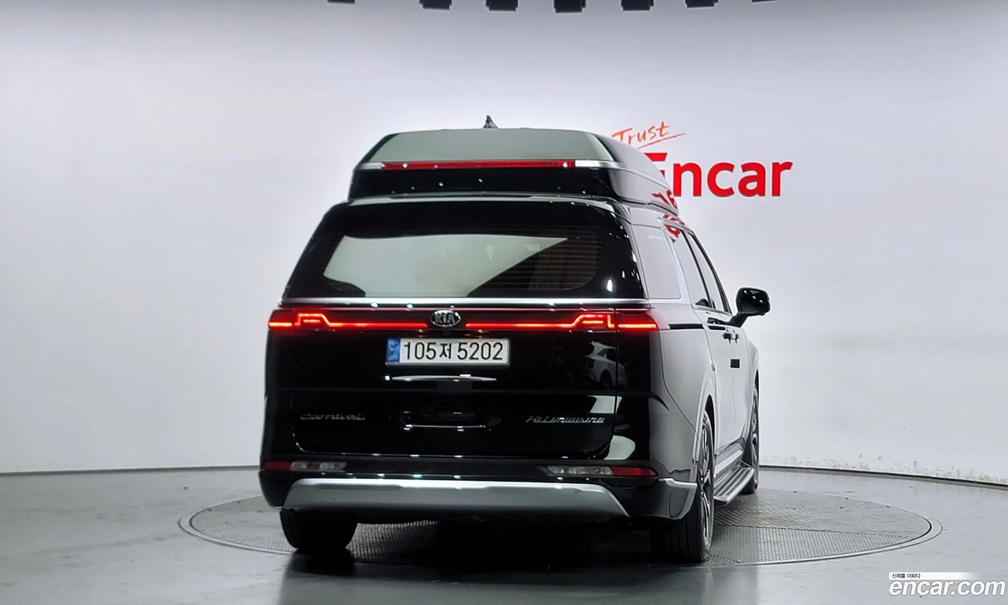 Kia Carnival Gasoline 9-Seater High Limousine 2021 - фотография 12503974