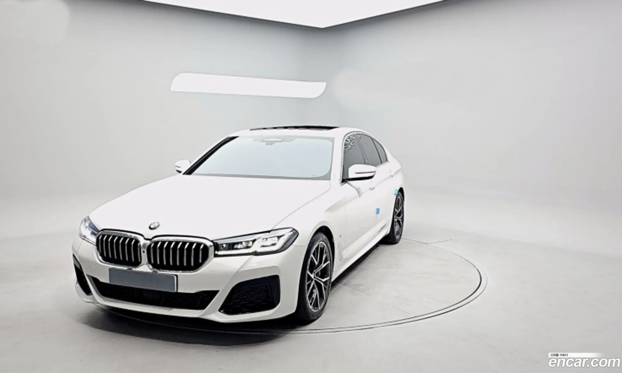 BMW 5 Series G30 530I M Sports - фотография 17159589