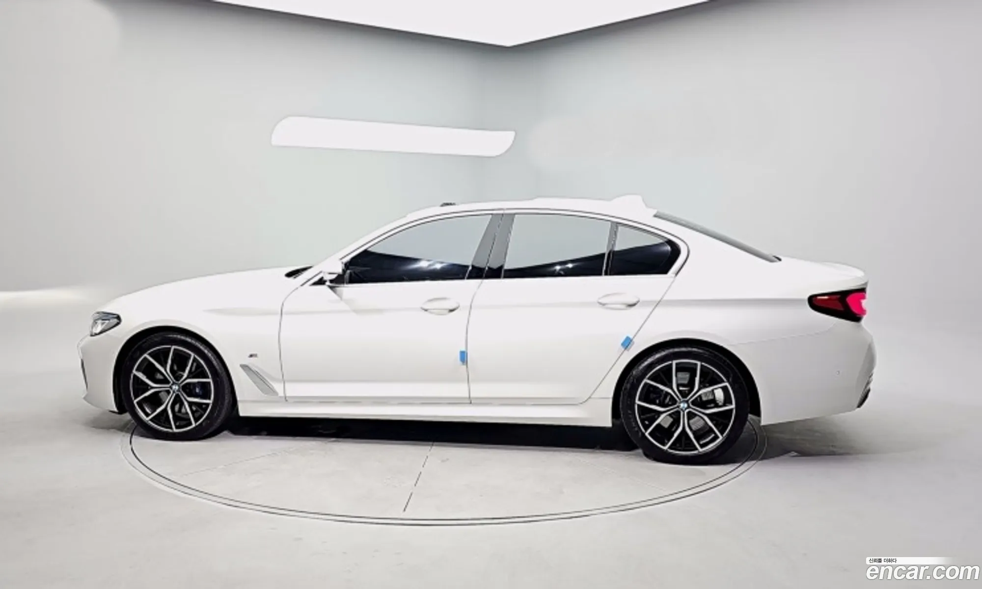 BMW 5 Series G30 530I M Sports - фотография 17159590