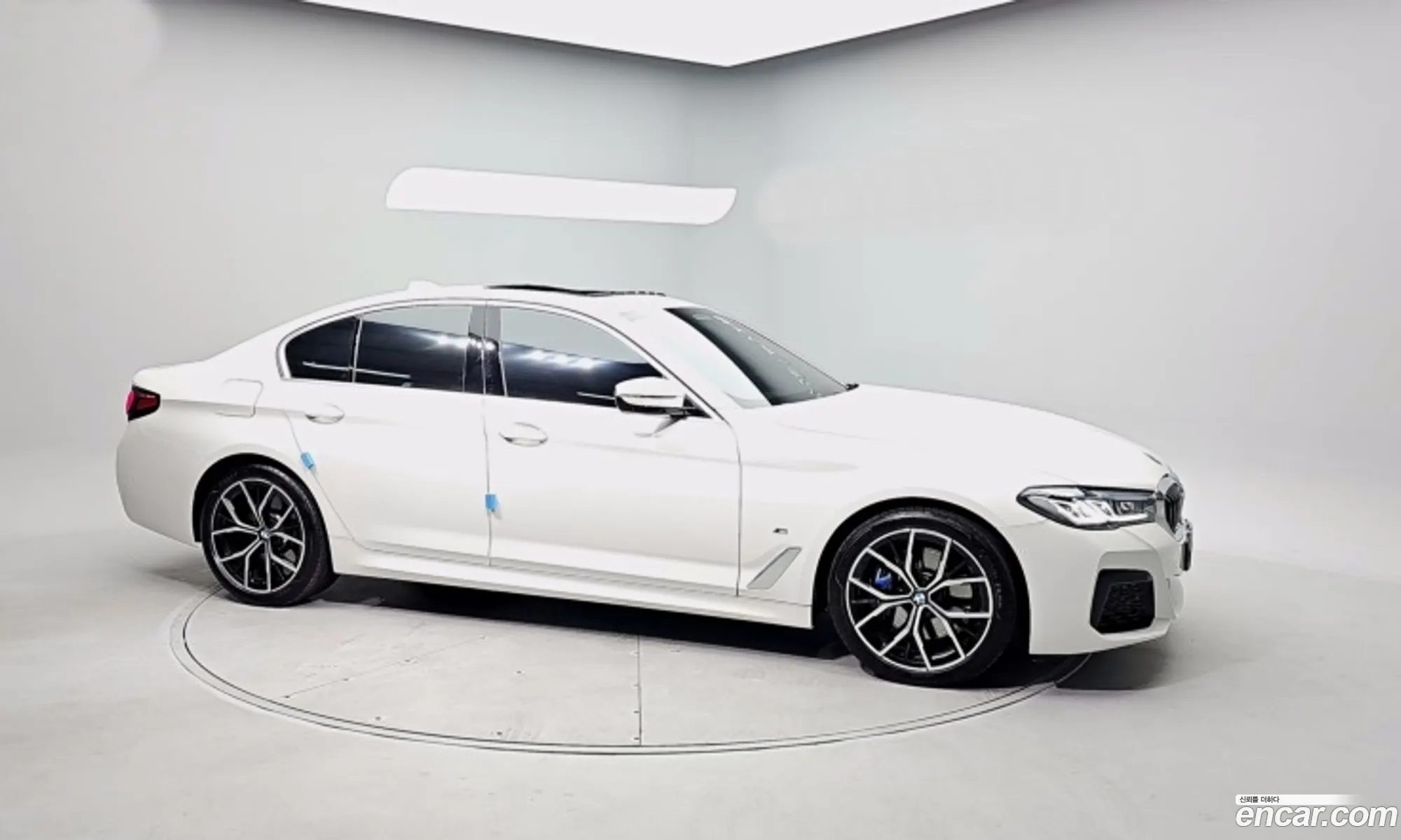 BMW 5 Series G30 530I M Sports - фотография 17159592
