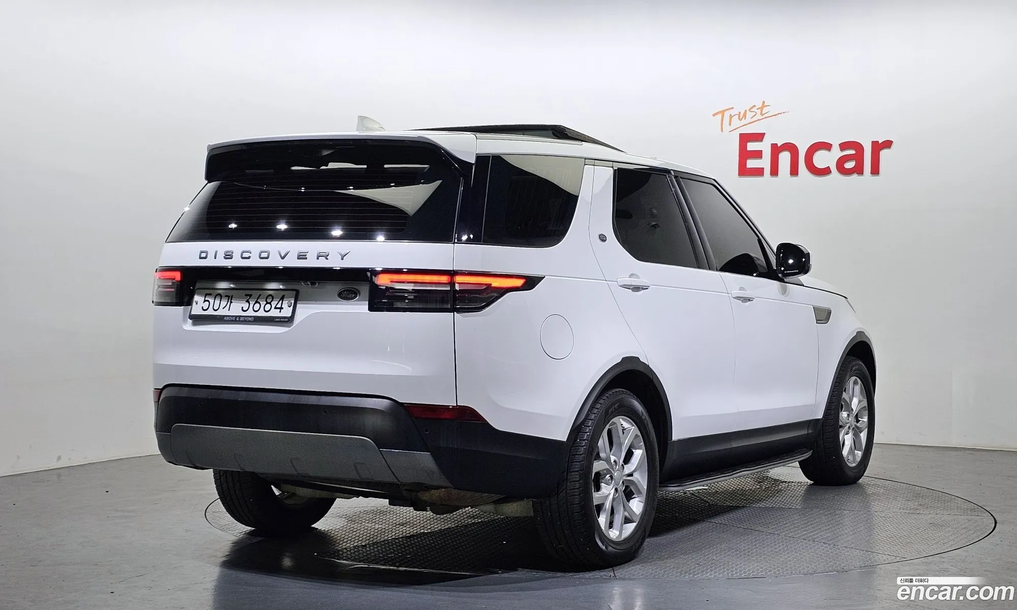 Land Rover Discovery V 20Sd4Se 2018 - фотография 7373795