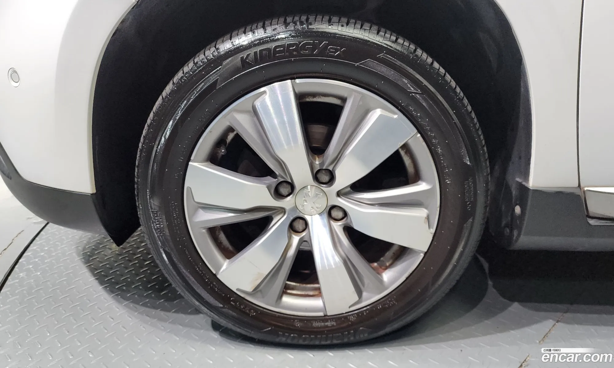 Peugeot 2008 16 E-Hdi Pelin L 2015 - фотография 4747188
