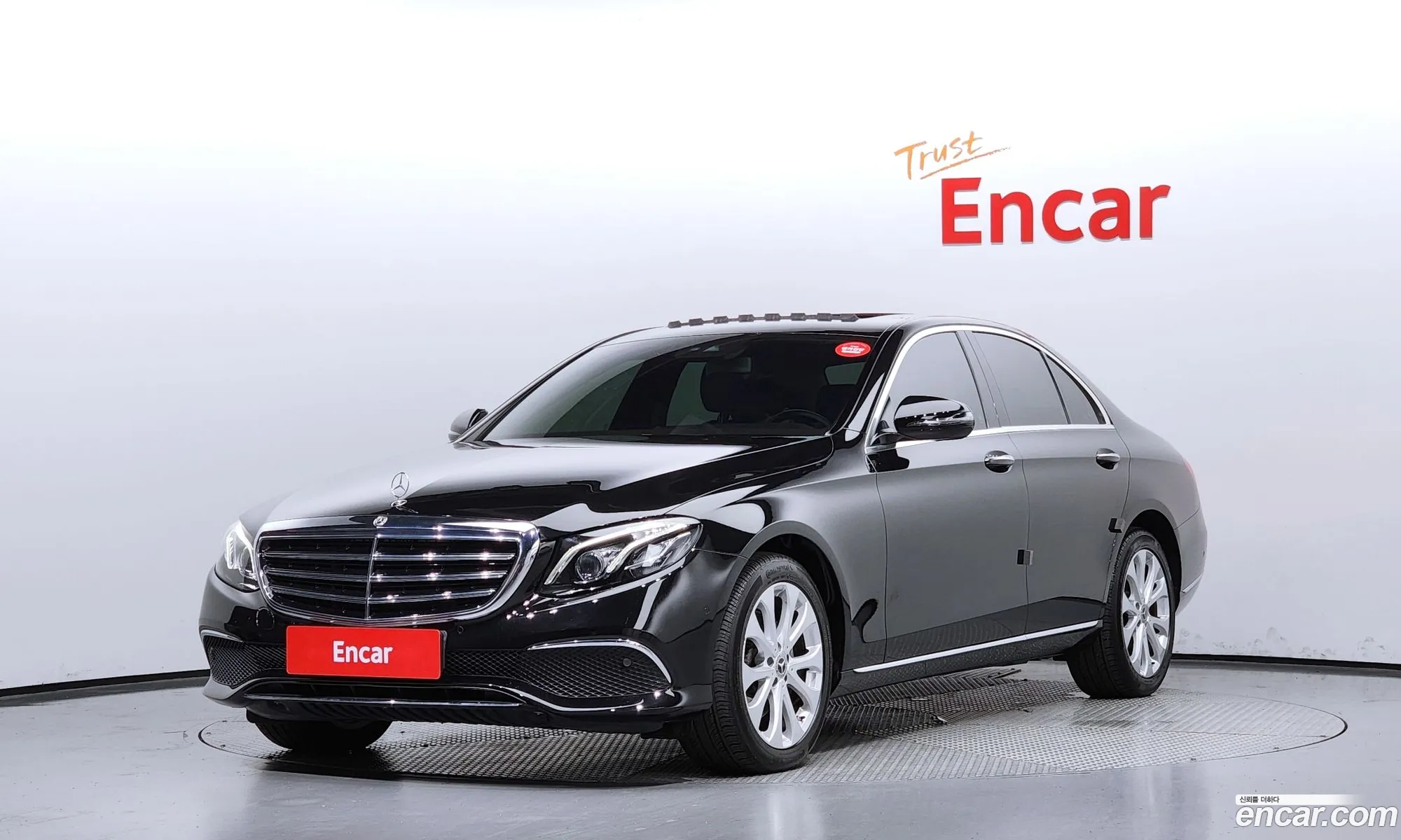 Benz E-Class W213 E220D 4Matic Exclusive - фотография 18791475