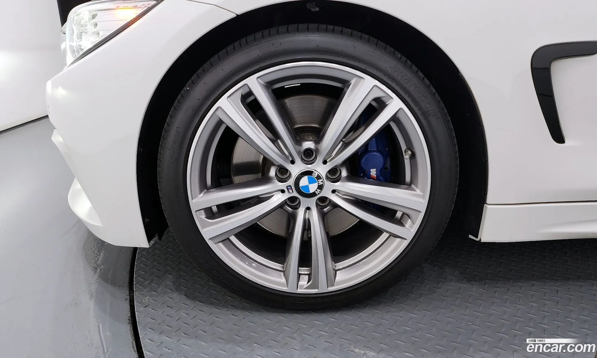 BMW 4Er 428I M Sports Convertible 2016 - фотография 16571231